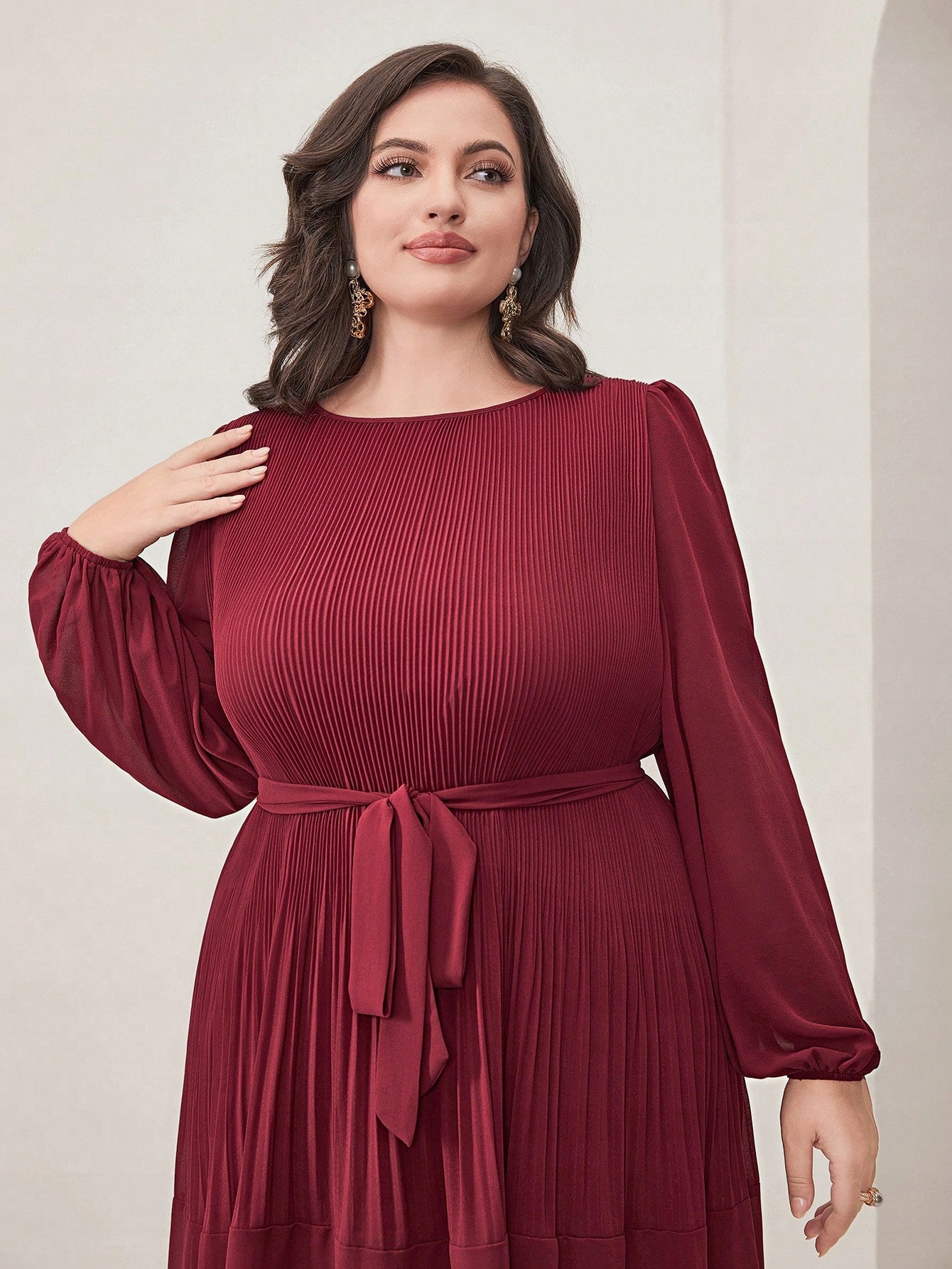 Šaty MIDI Šifonová S Plisovaným Výstřihem Vínová Shein 3XL 46