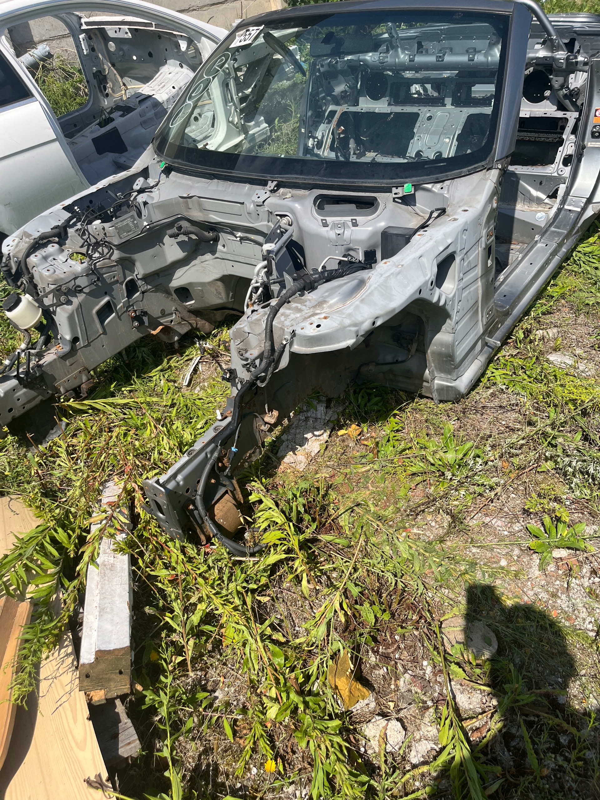 NISSAN50z ЧЕТВЕРТЬ ПЕРЕДНЯЯ ЛЕВА ФАРТУХ ЛОНЖЕРОН