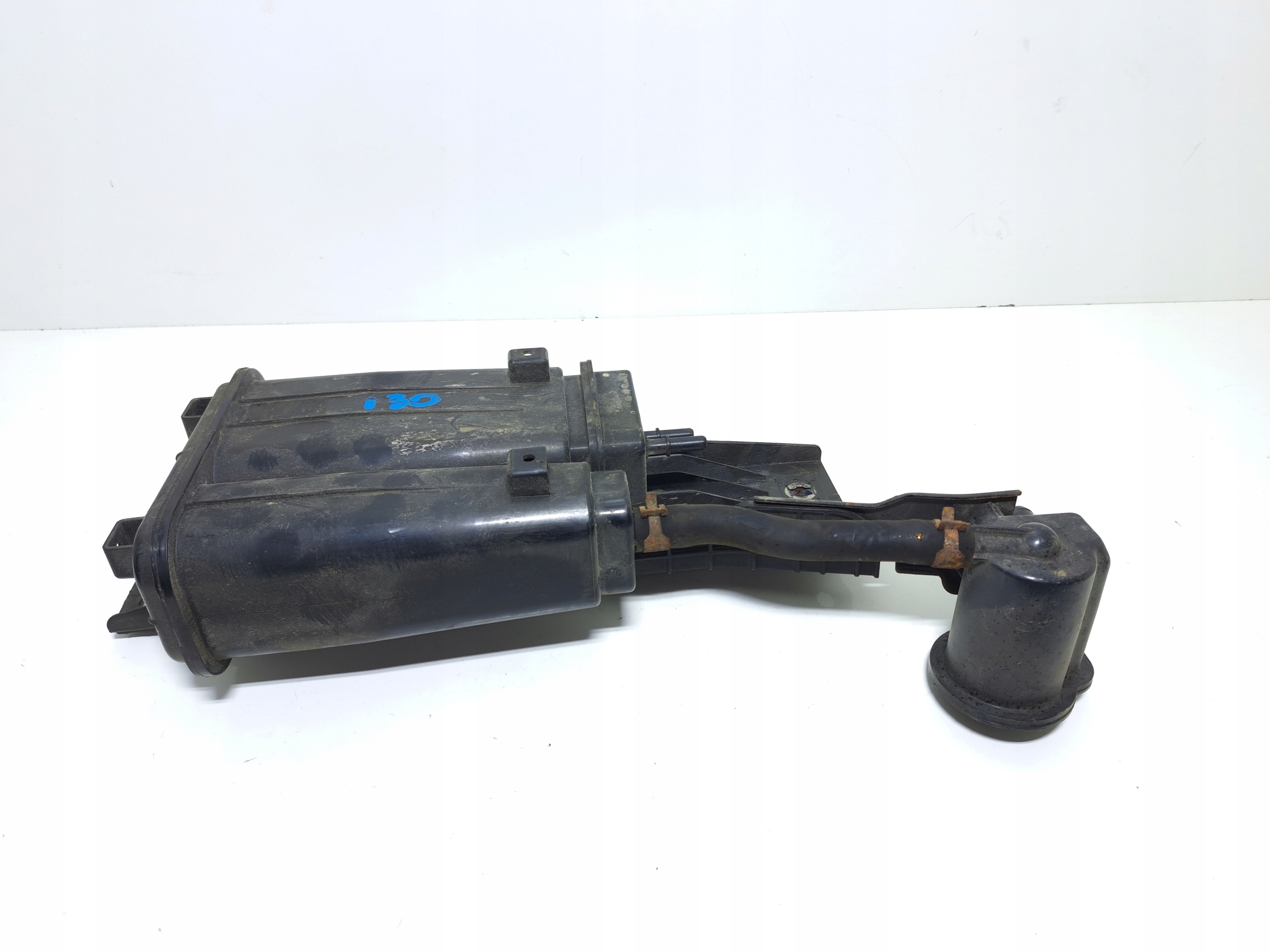 HYUNDAI I30 III FILTR WEGLOWY PALIWA 31420-G3000 1.4 MPI