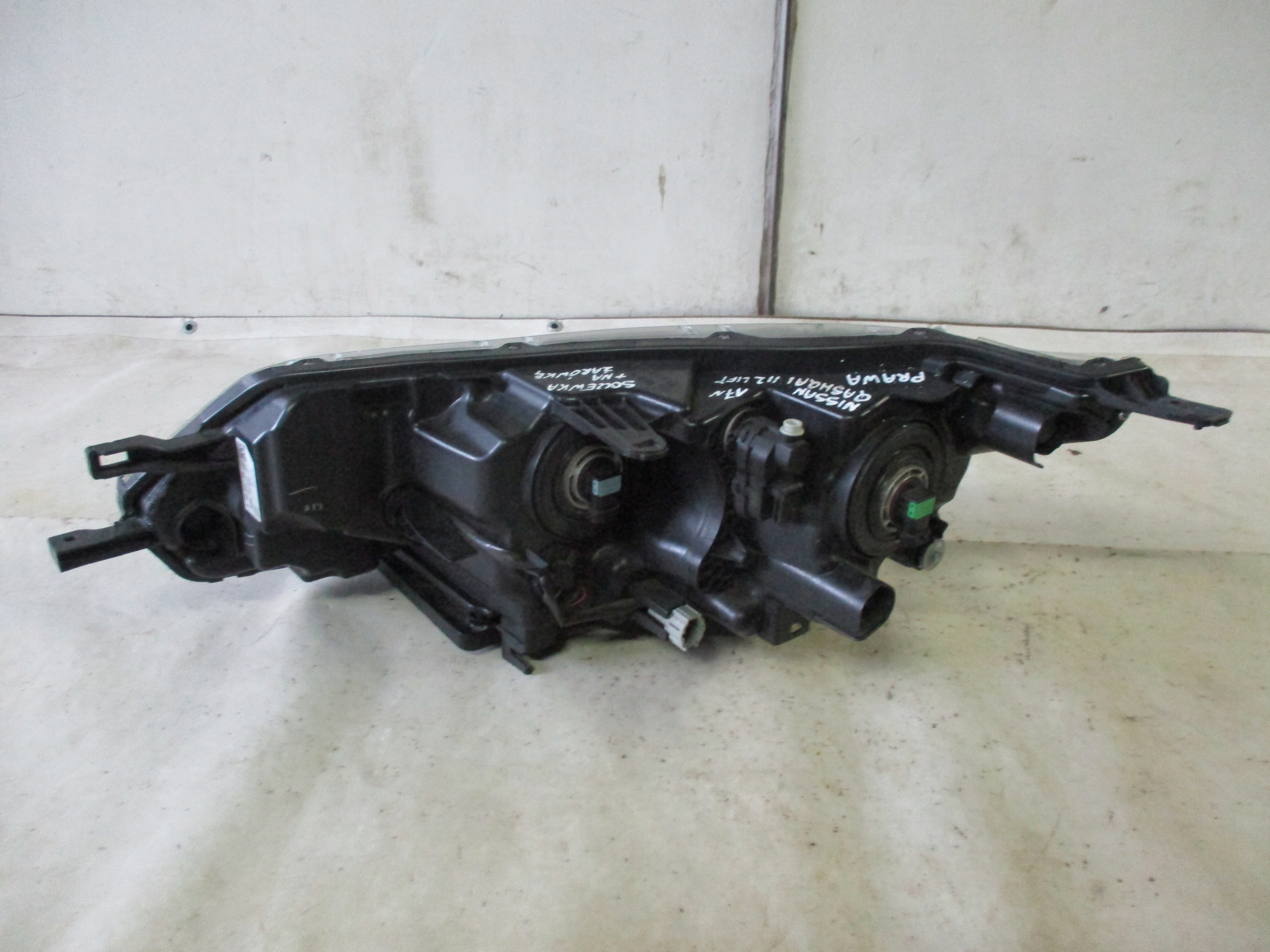 light right front front Nissan Qashqai II 2 lift 17r- 100-19009