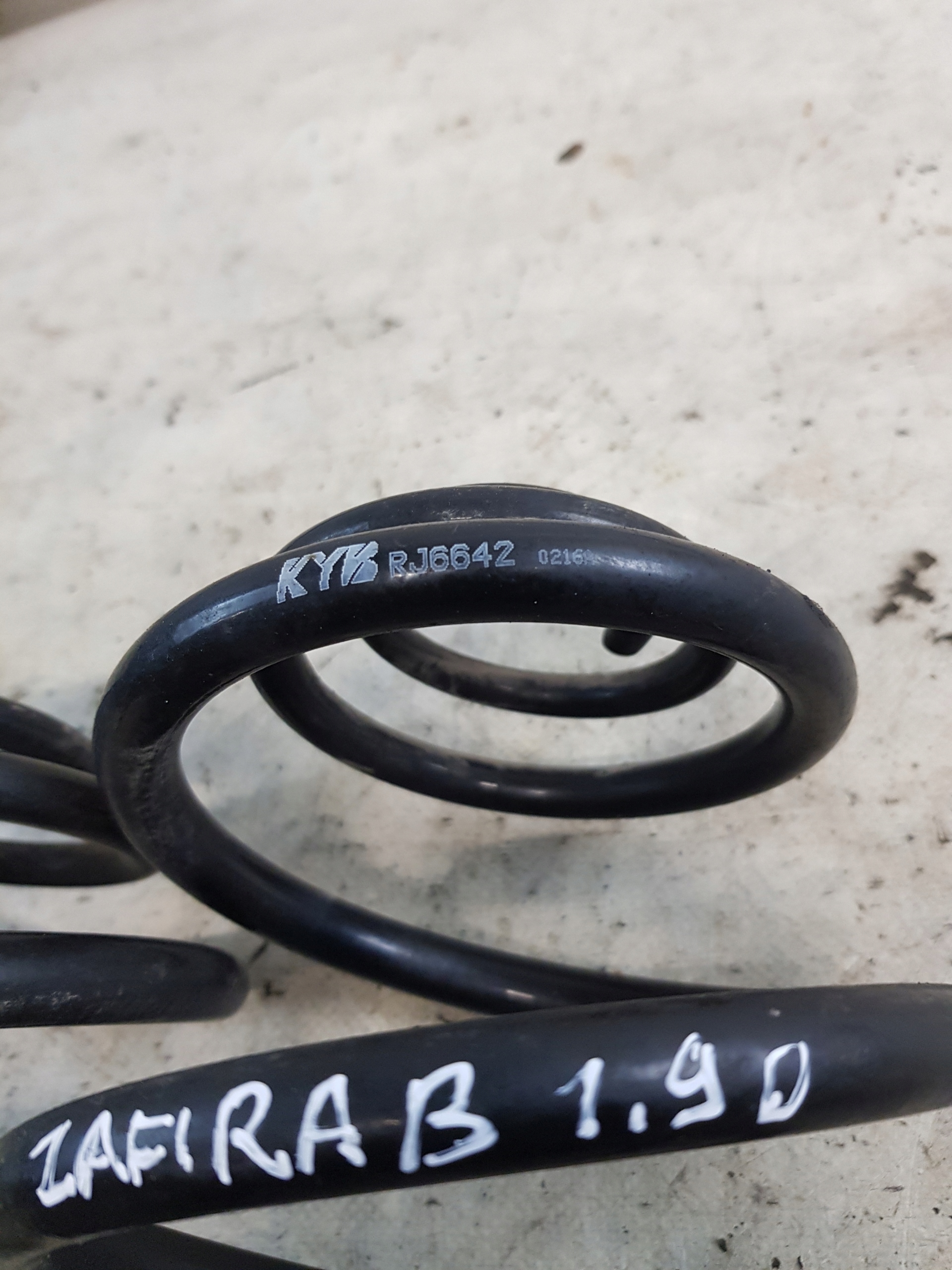 KYB RJ6642 spring springing rear part ZAFIRA B 1.9 D running board 2 SZTUK