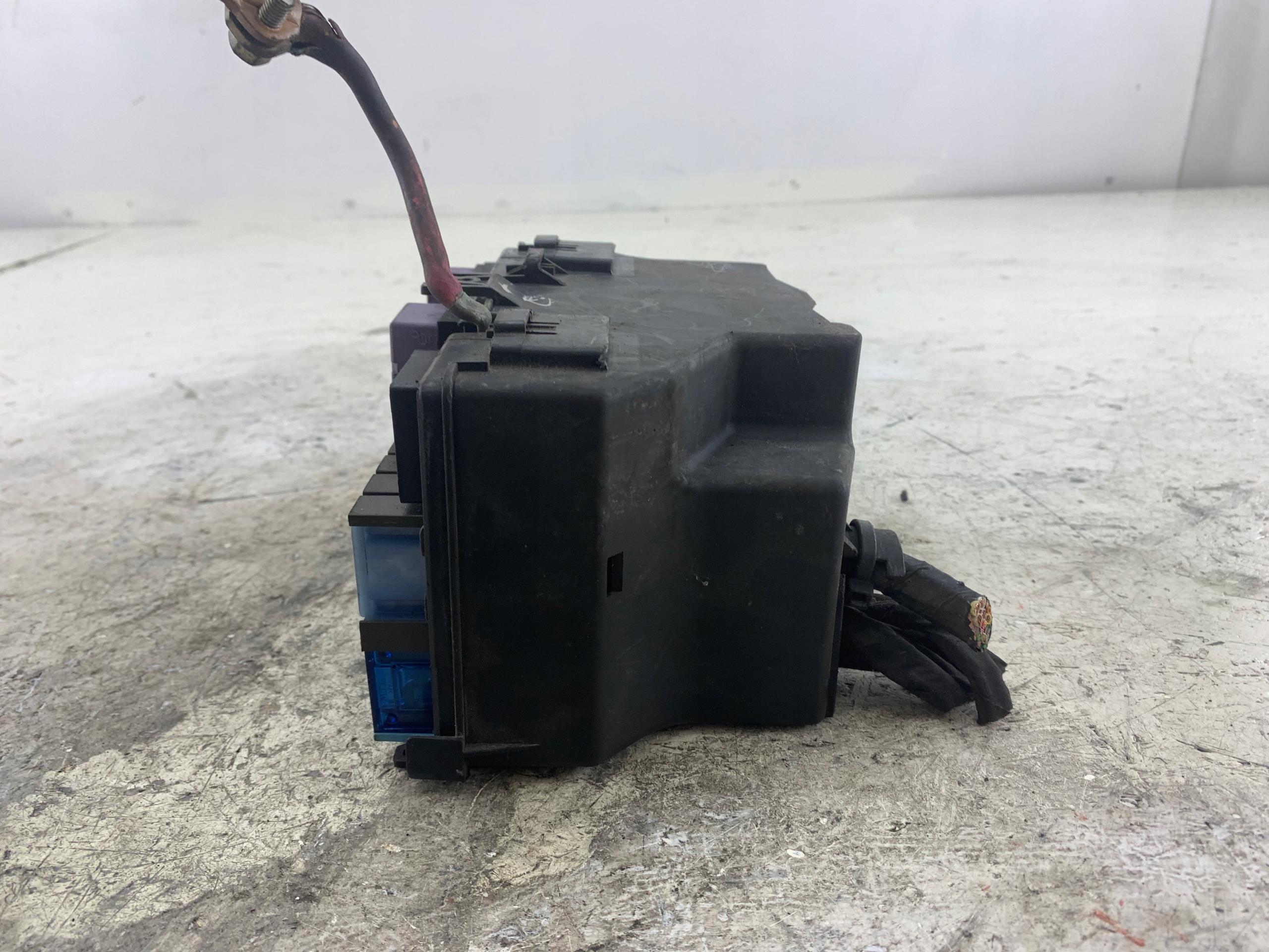RENAULT LAGUNA II 2.0 T Module fusibles 8200523729