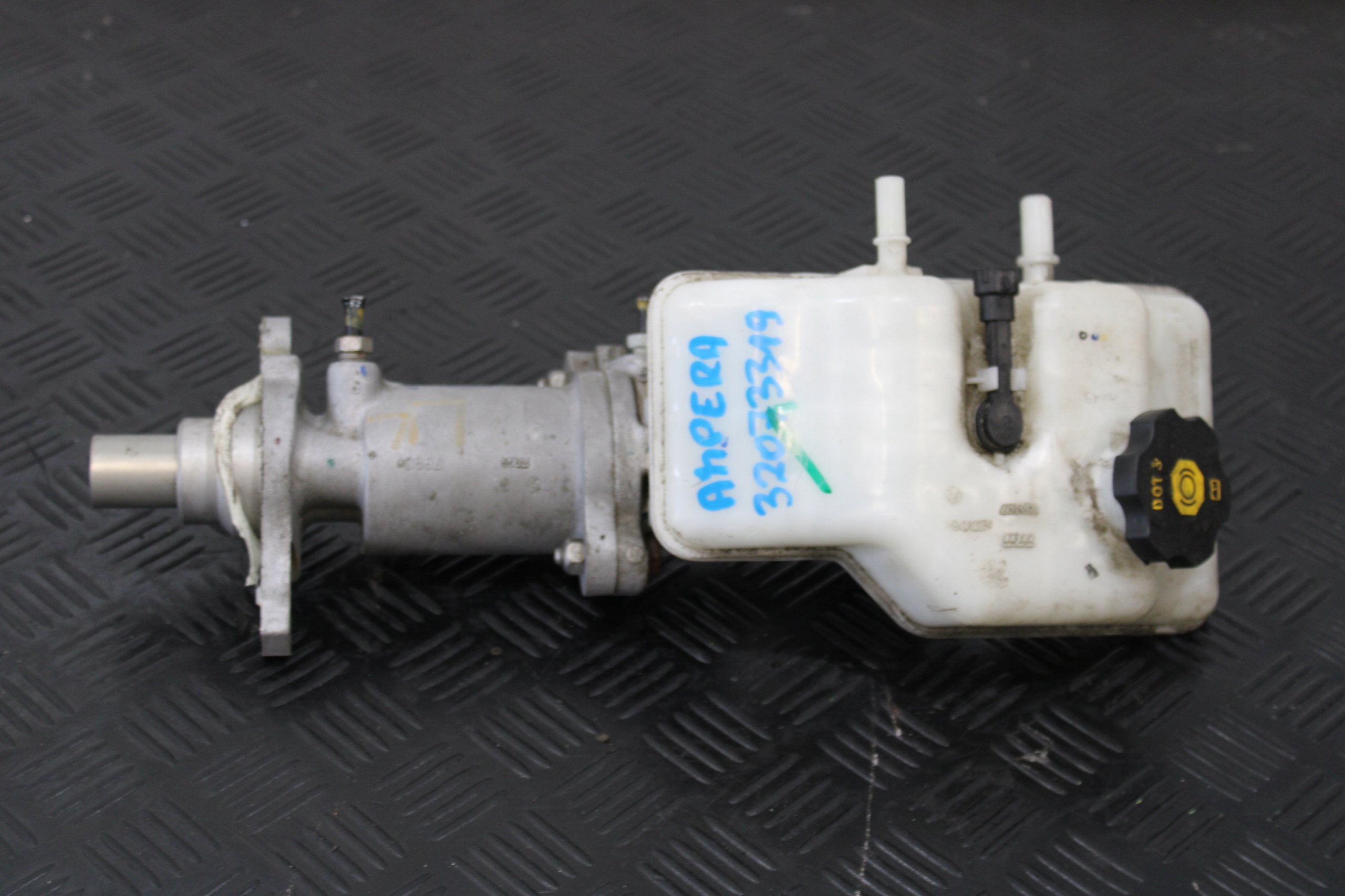 Servofreno serbatoio 32073319 OPEL AMPERA 1,4 BENZ