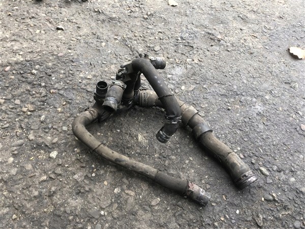 ZAWÓR WODY RANGE ROVER SPORT L320 3.6 D DIESEL 6H4Q121144CC Producent inny