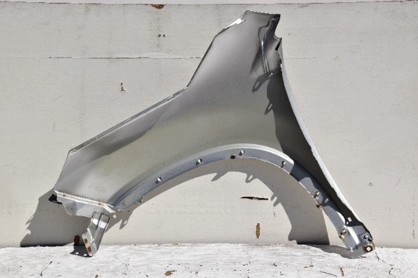 fender right front KIA SORENTO II Przedlift 2009-2012 Kod lakieru: 3D