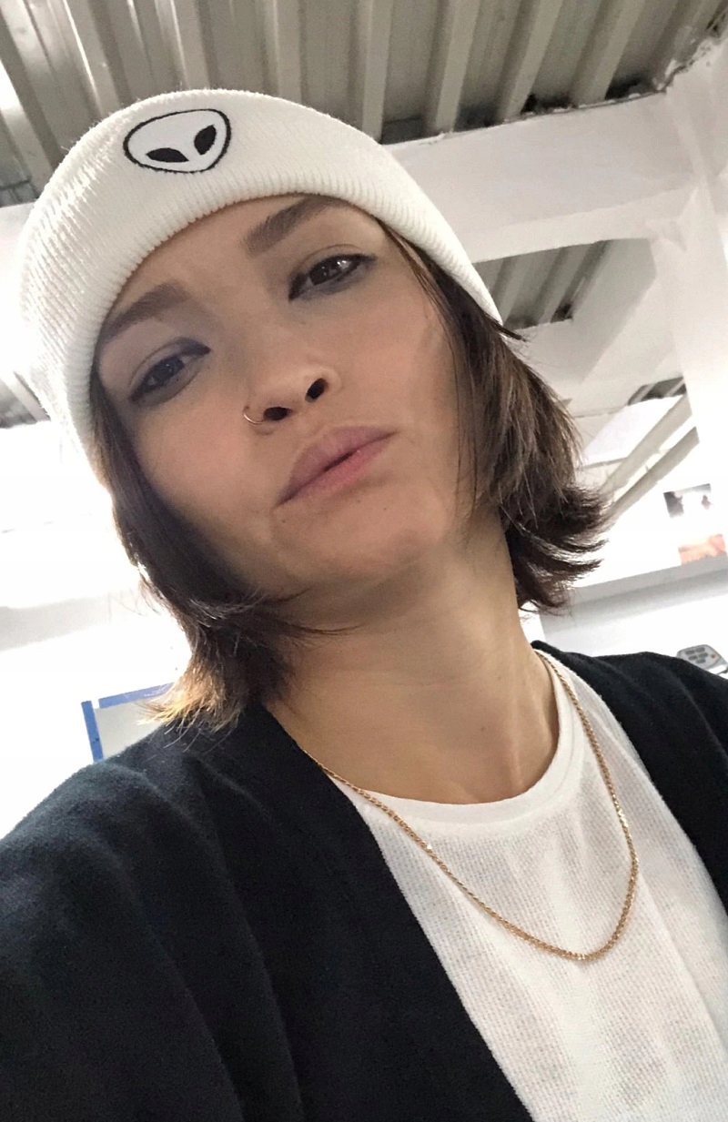 CZAPKA MŁODZIEŻOWA ZIMOWA OBCY CIEPŁA BIAŁA Marka inna