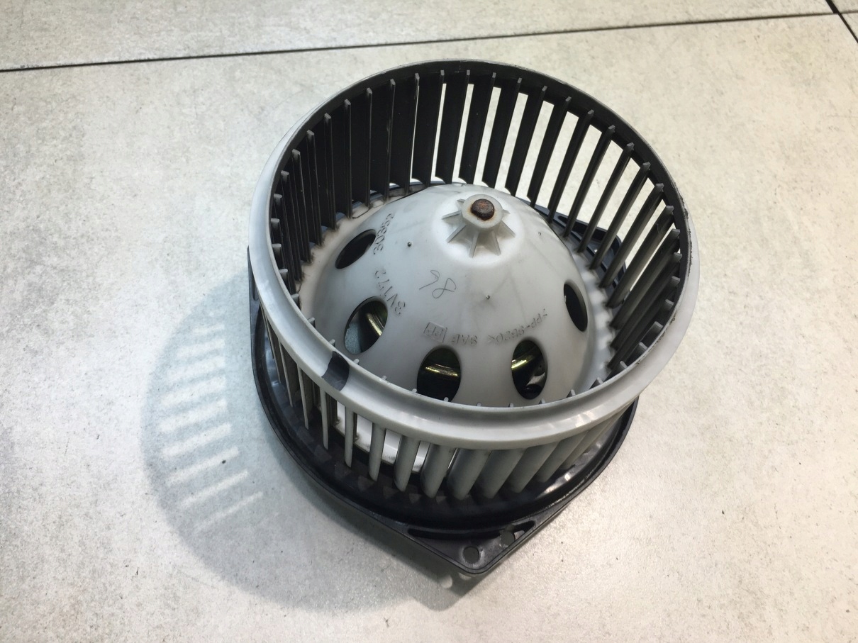 ventilátor tOPENÍ NISSAN MURANO a 3X500C3604