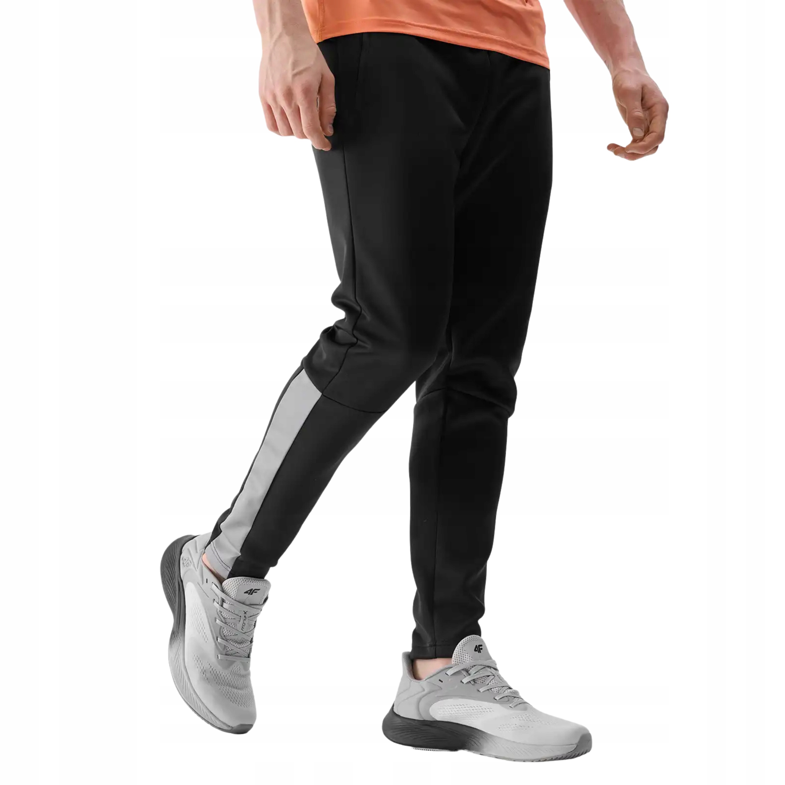 Spodnie Dresowe 4F Męskie Szybkoschnące Sportowe Joggery M0936 31s r. XXL