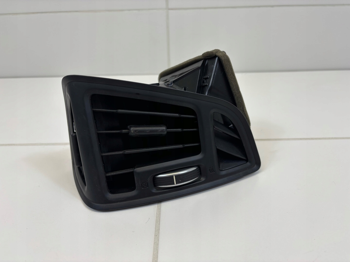 grid air conditioning devices right side Ford Kuga 2 2016 3122517