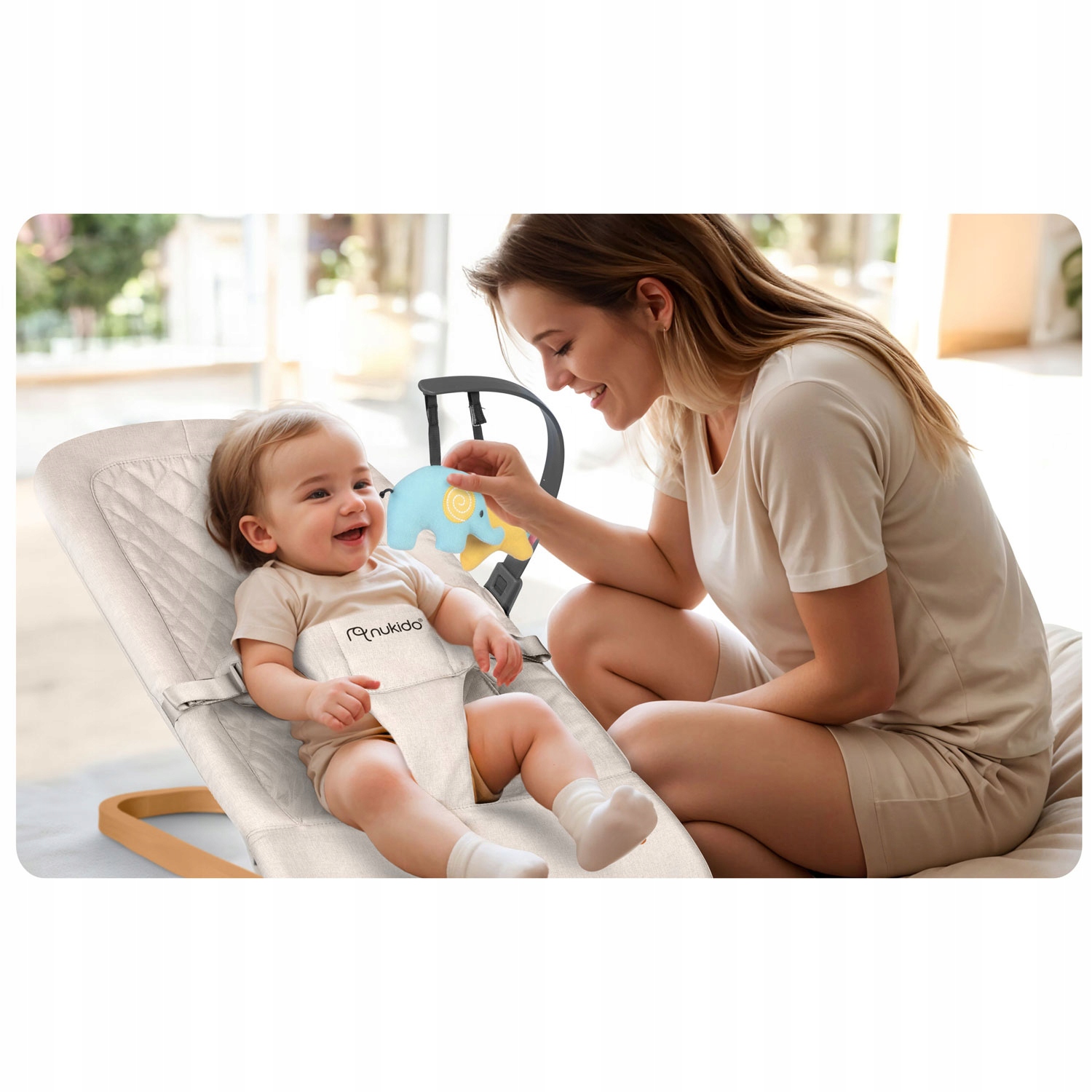 Leżaczek bujaczek z zabawkami NK-52 beżowy dla dzieci dziecka niemowląt Model NK-52