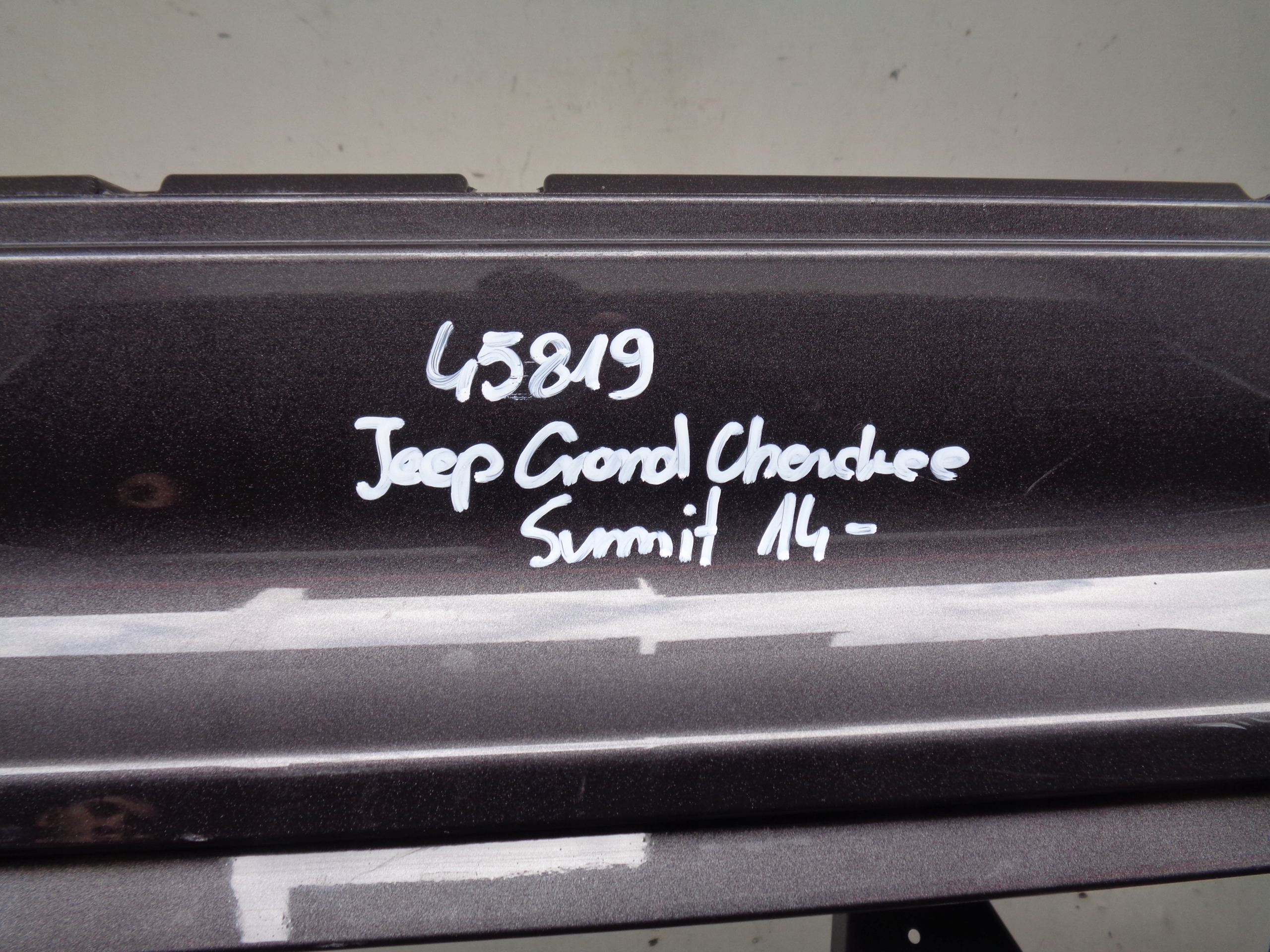 bumper rear JEEP GRAND CHEROKEE WK2 SUMMIT 14- NR 45819