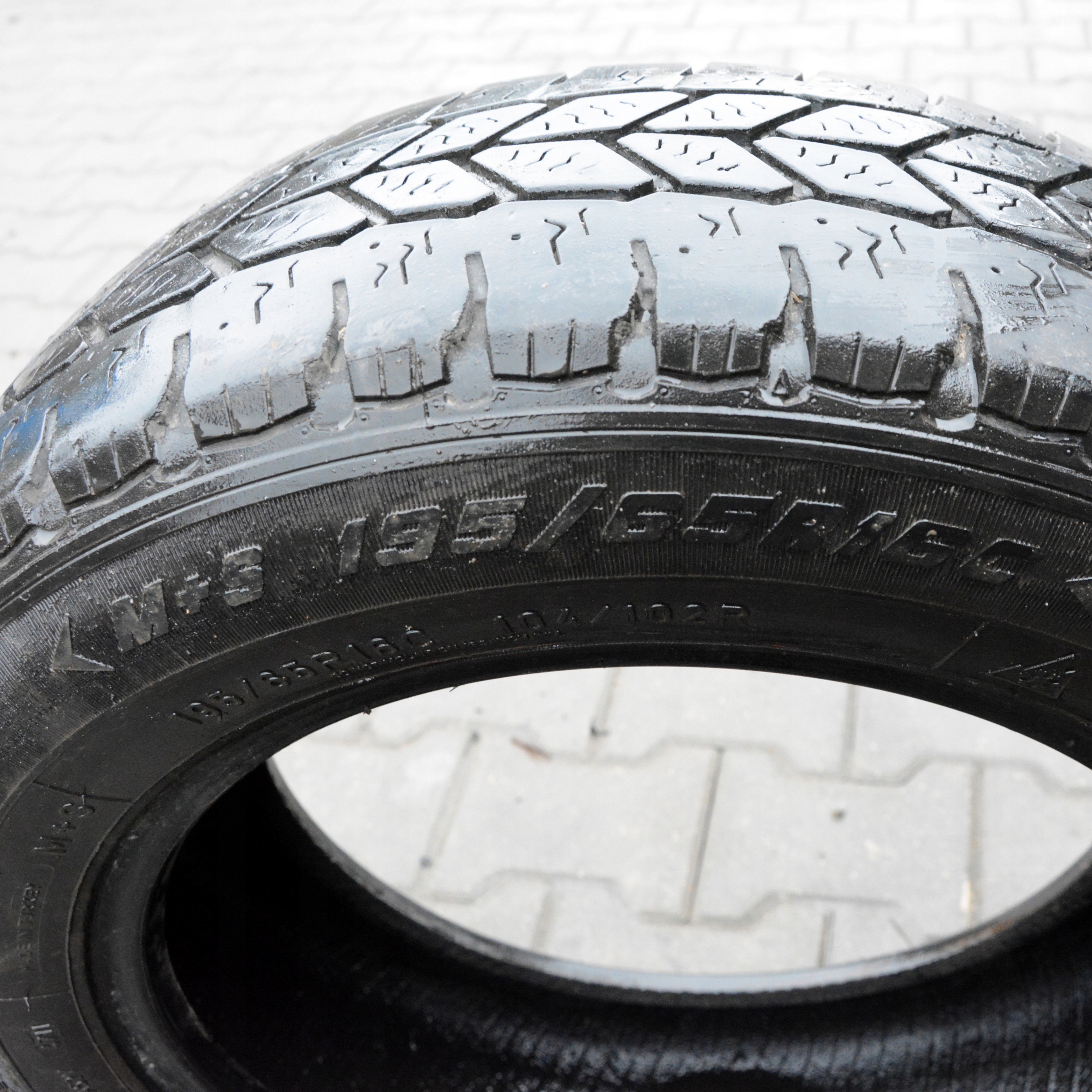 Opona Goodyear Cargo Ultra Grip 195/65 R16C Model Cargo Ultra Grip