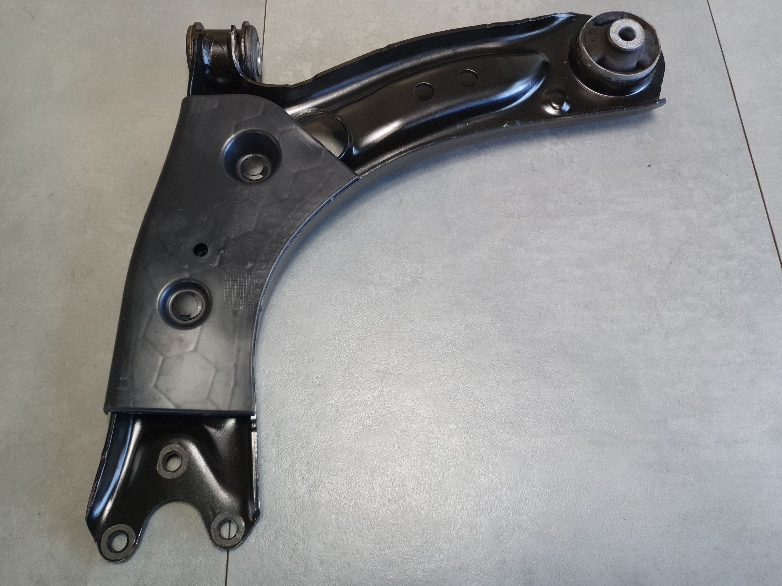 Cupra Leon IV arm right front 5WA407118