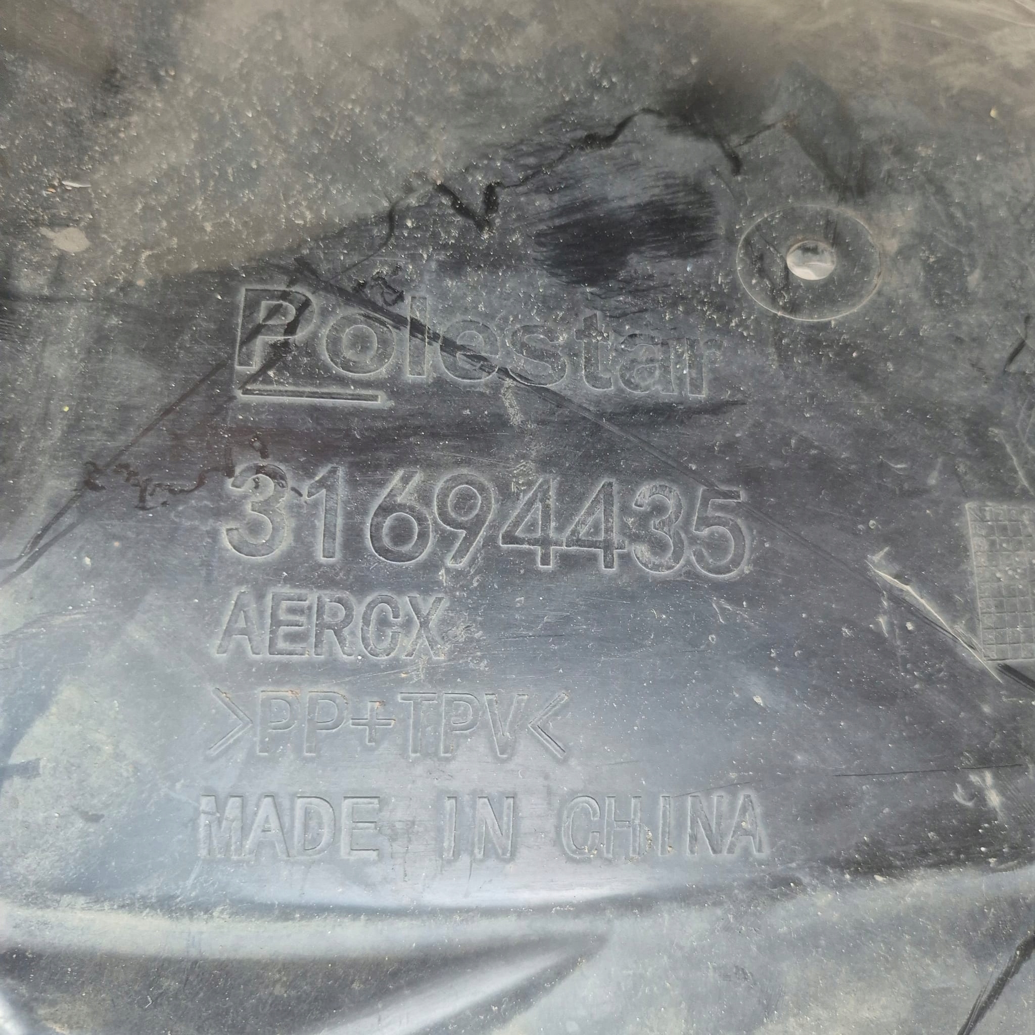 POLESTAR 2 20-> mudguard front front left