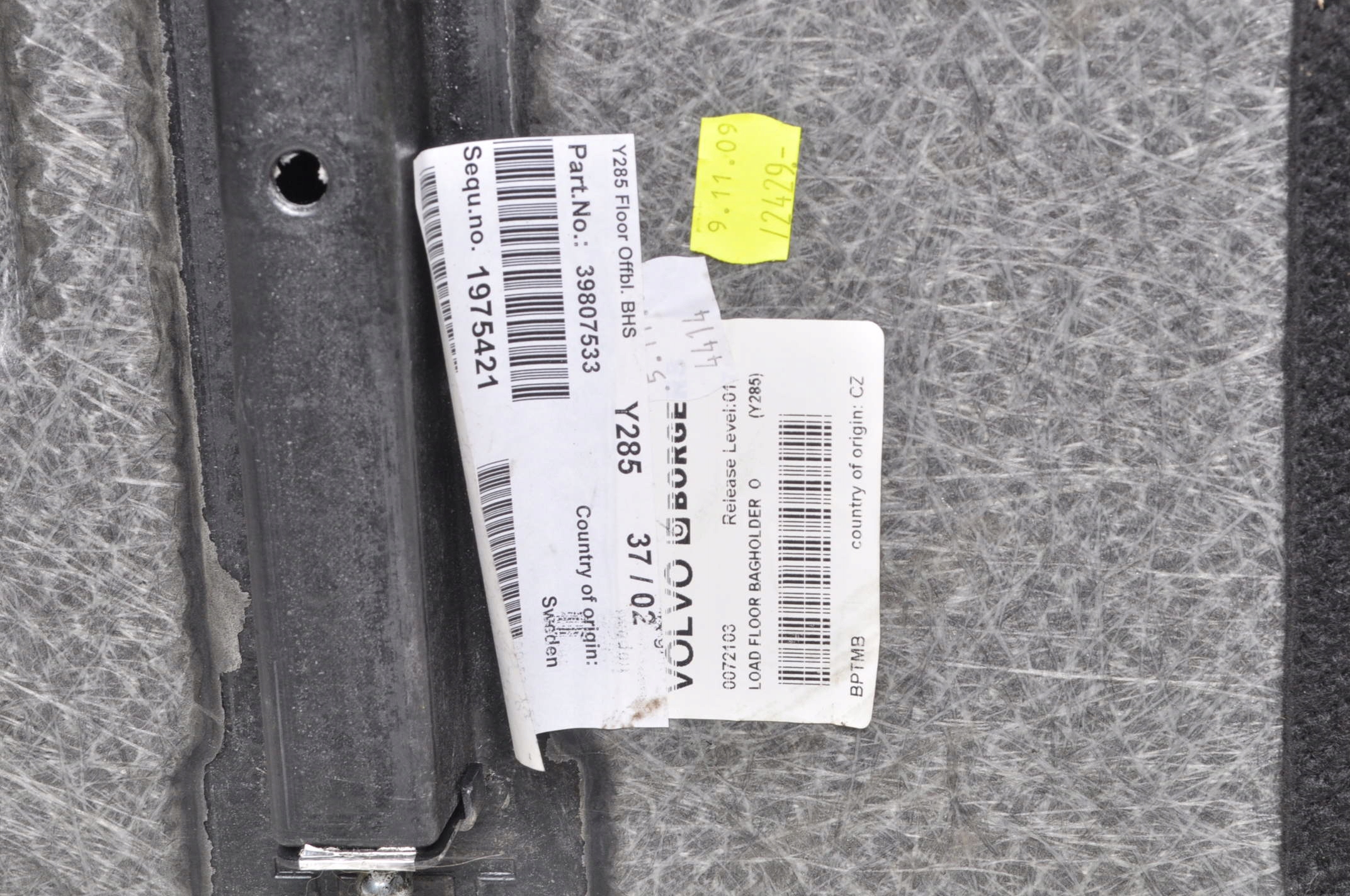 volvo XC70 II V70 III багажника 39807533