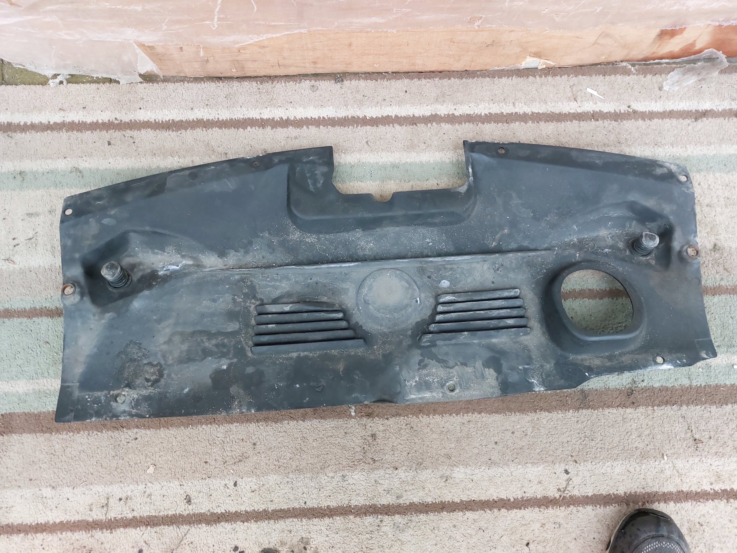 BMW Z4 E85 E86 02-09 pillar cover GORA supports