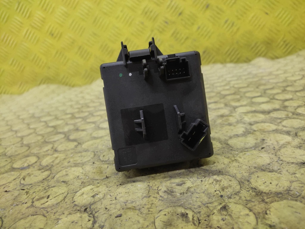 MERCEDES W204 ignition key A2045450908