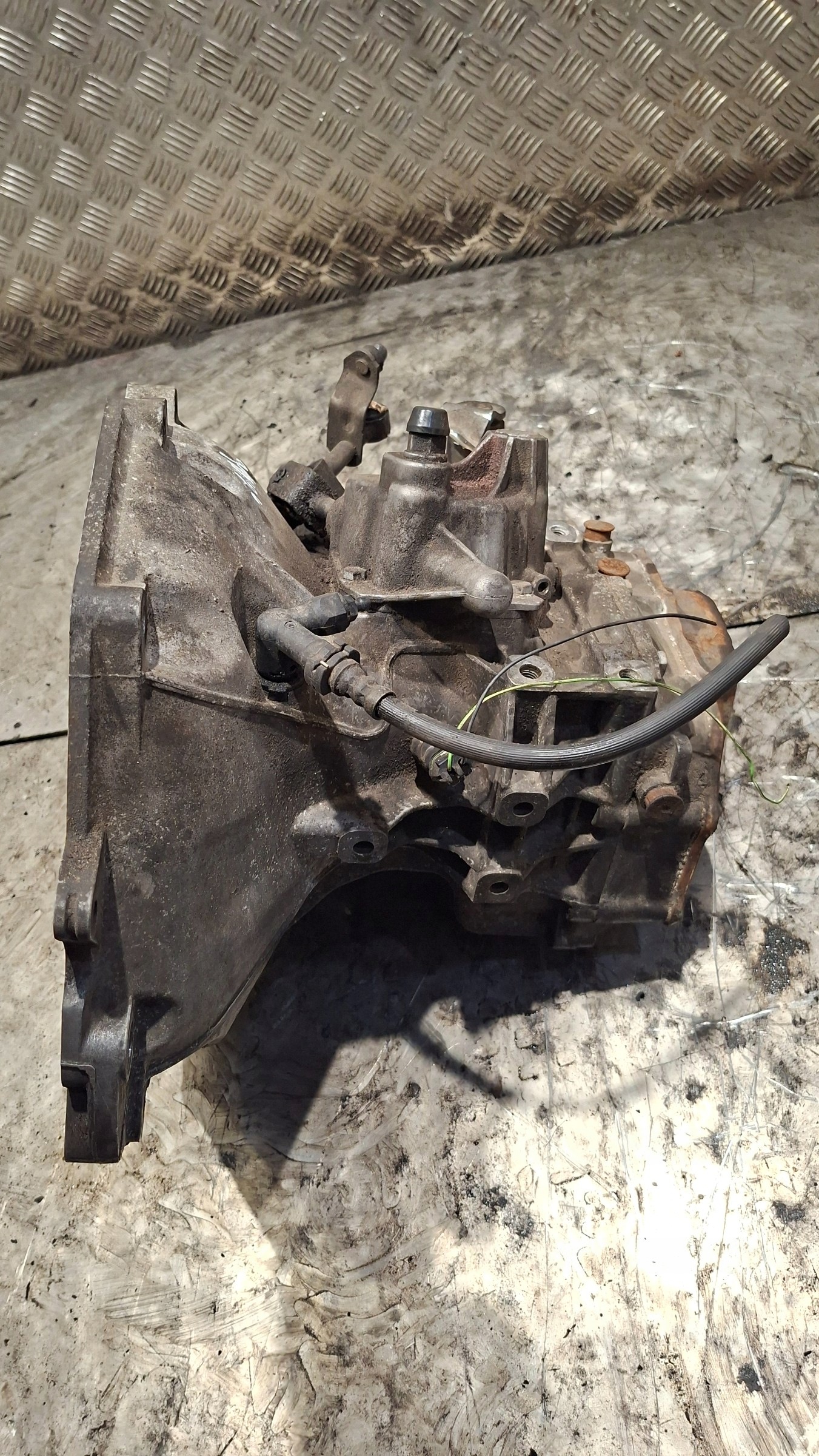 CAMBIO OPEL CORSA D 1.2 F13C394