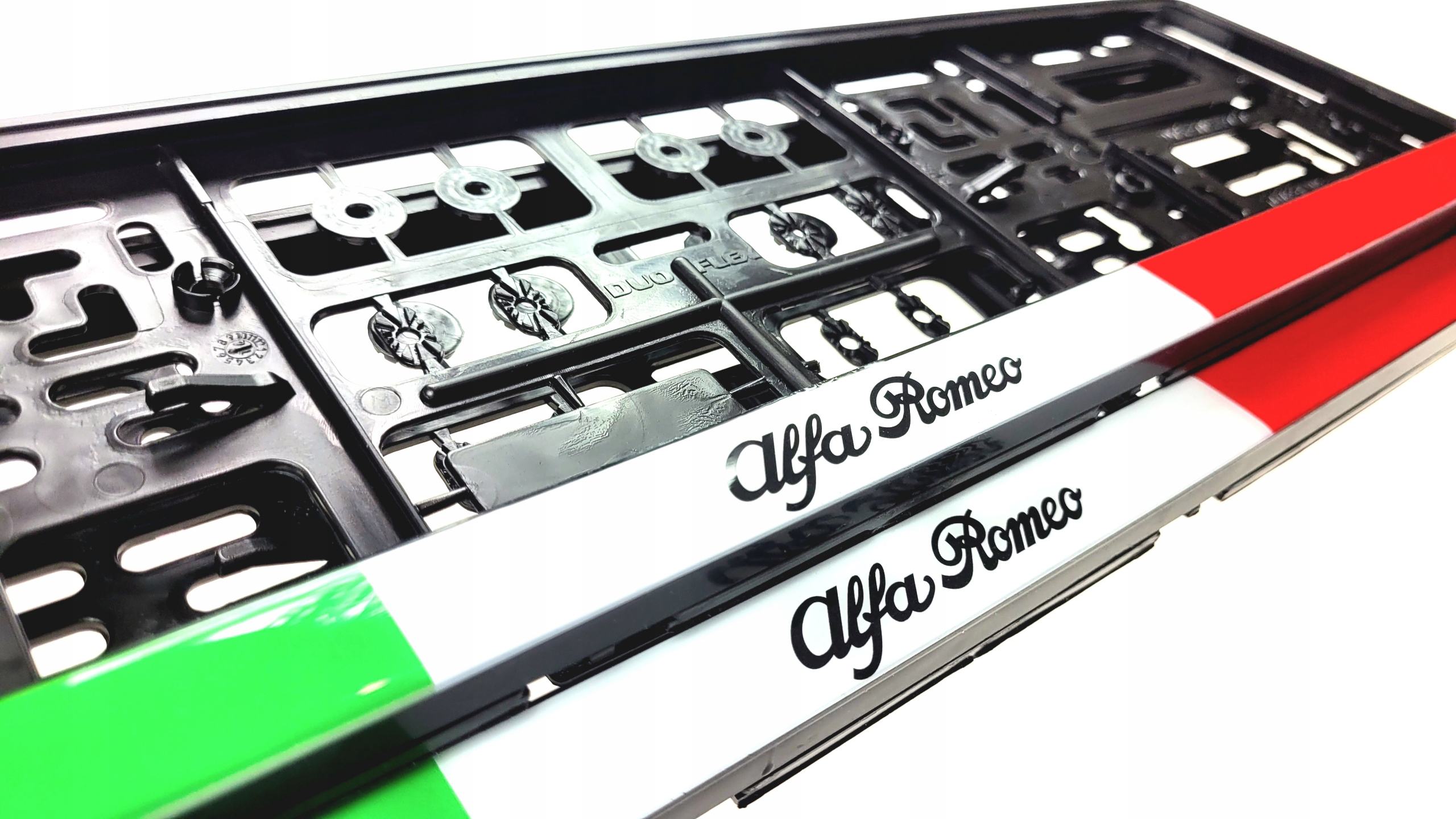 Ramki do tablic rejestracyjnych Alfa Romeo 2 sztuki żelowe