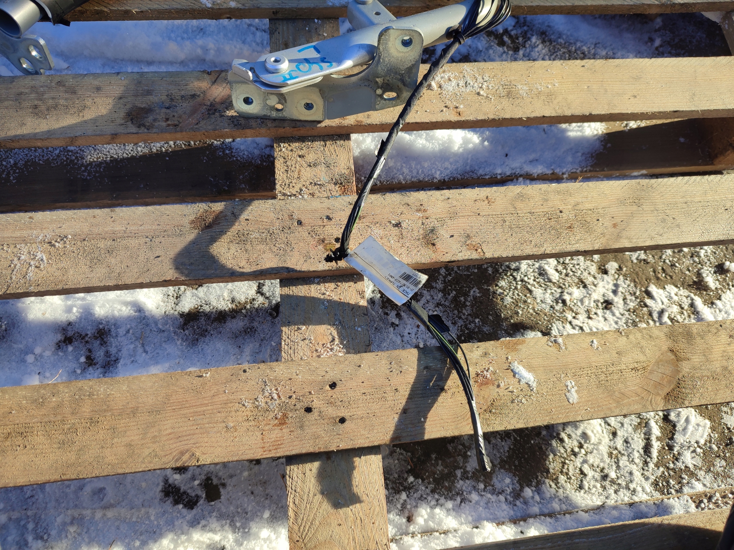 hinge bonnet boot VOLVO S60 II 31301983