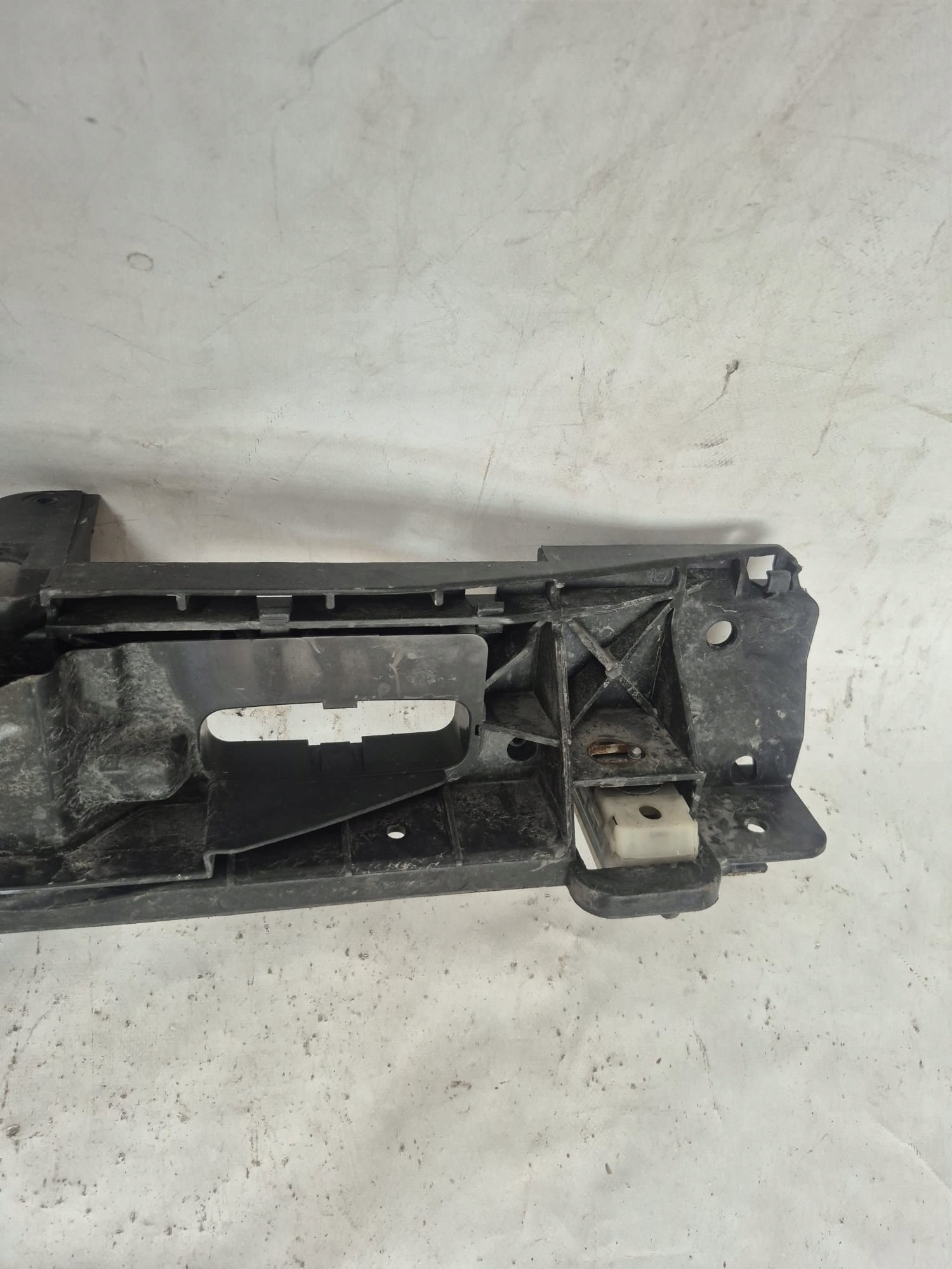 PEUGEOT 3008 II 16- pillar GORA supports front + lock
