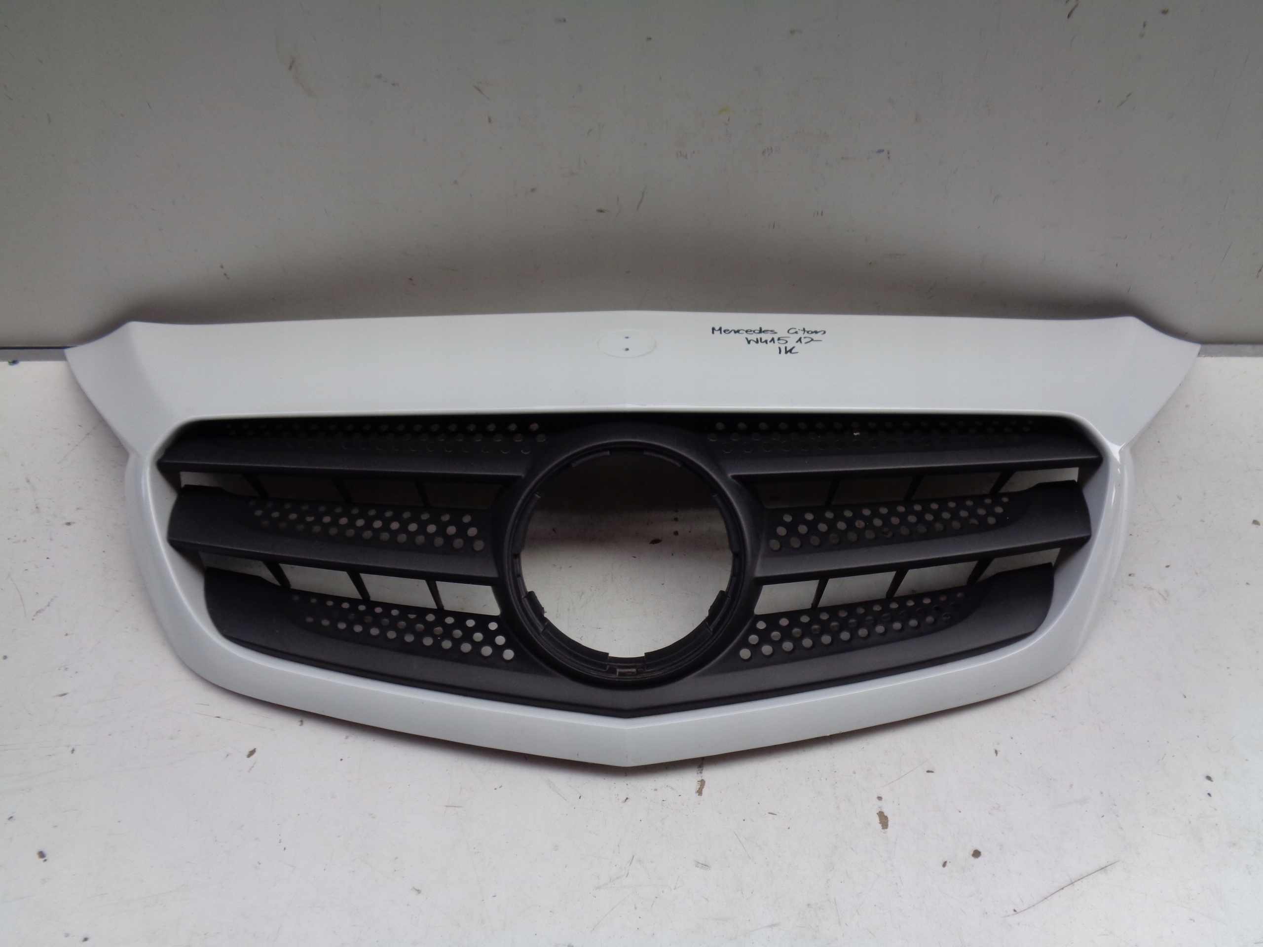 GRILLE MERCEDES CITAN W415 12