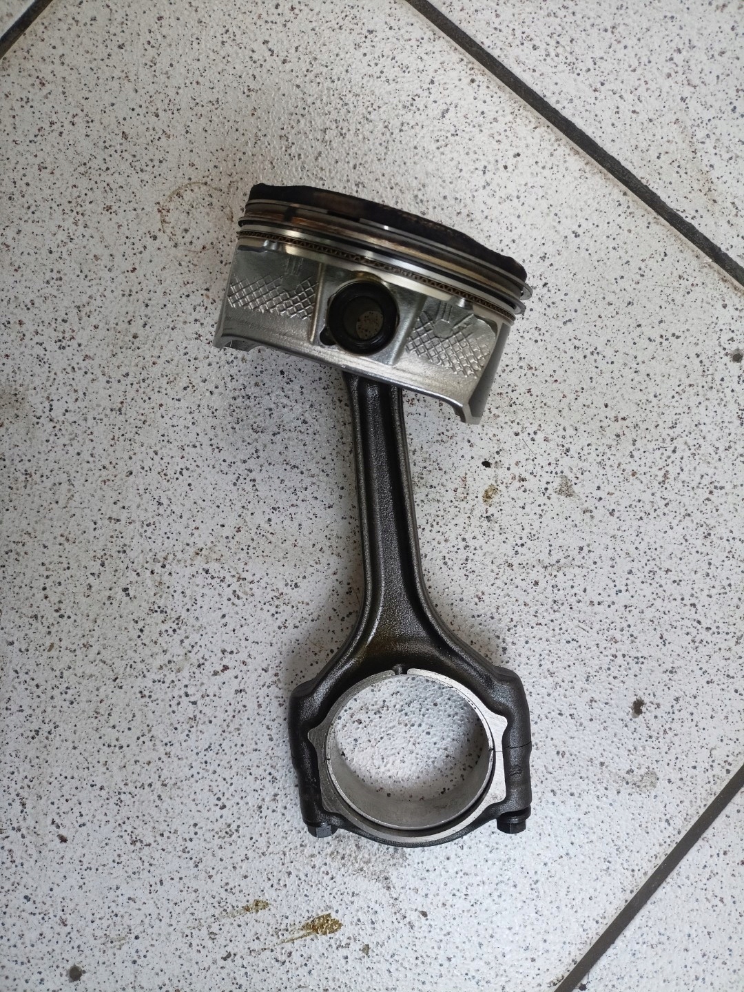 piston with connecting rod Dodge Grand Caravan 5 facelift 2015