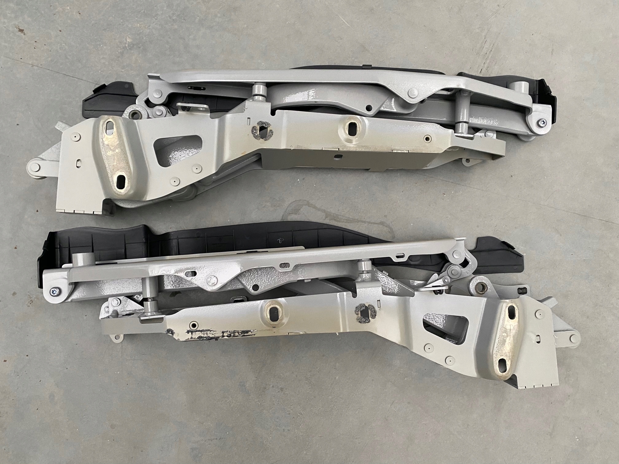 ZAWIAS TYLNEJ KLAPY PORSCHE 911 991 TARGA TYŁ