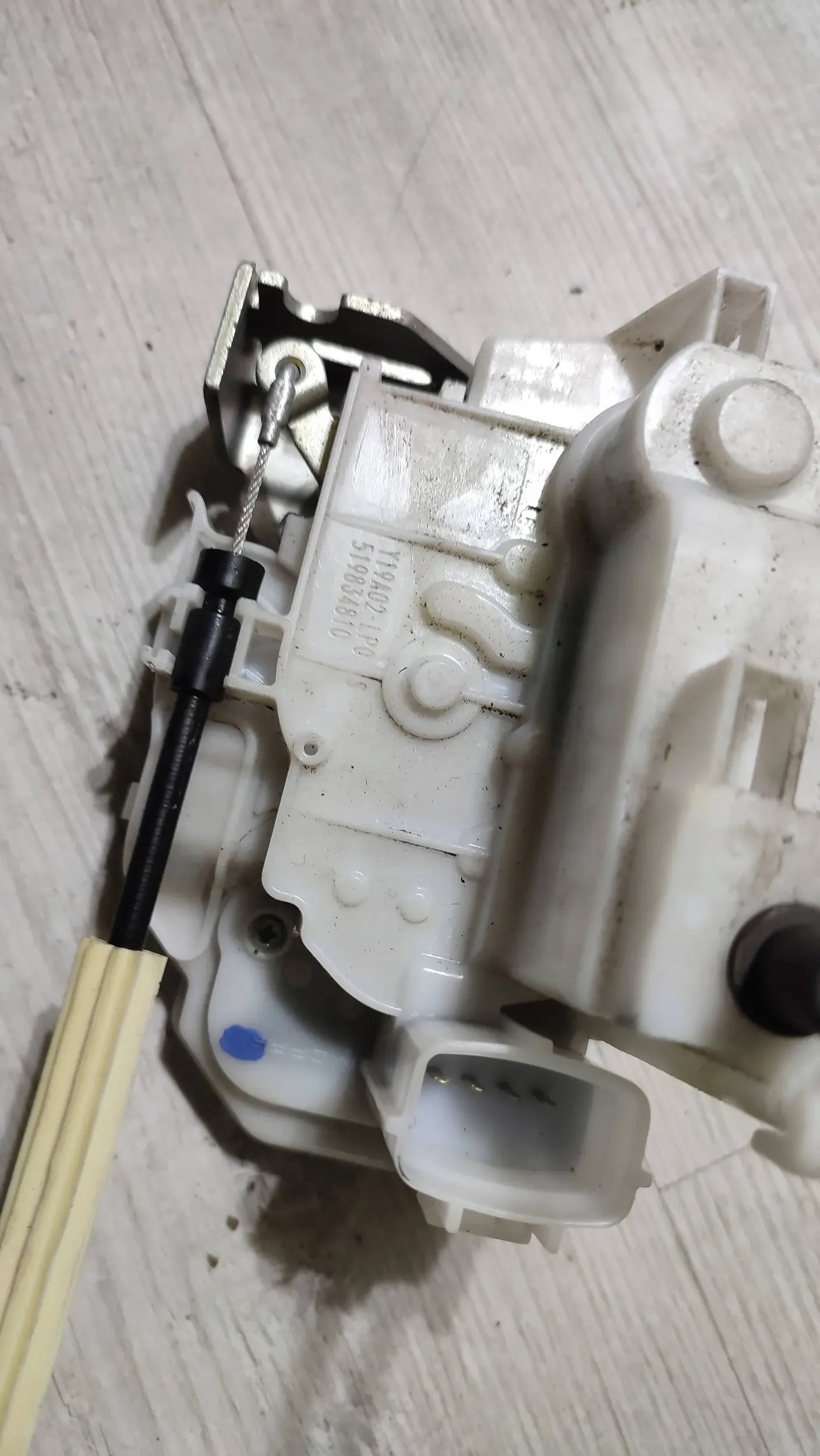 Fiat Tipo II HB 19r. 1.4 rear part side left lock door