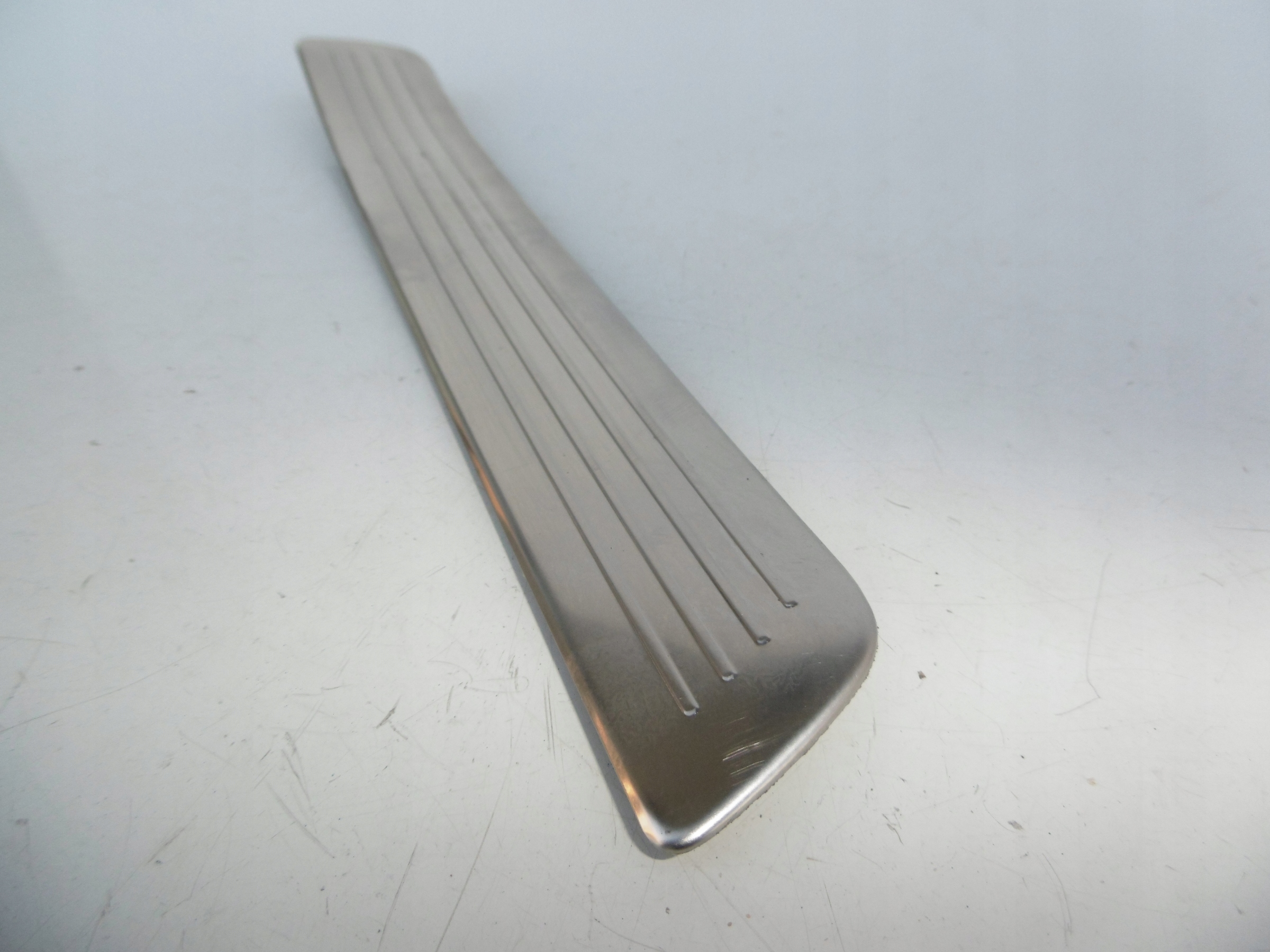 moulding cap of the threshold left rear part MERCEDES ML GL W166