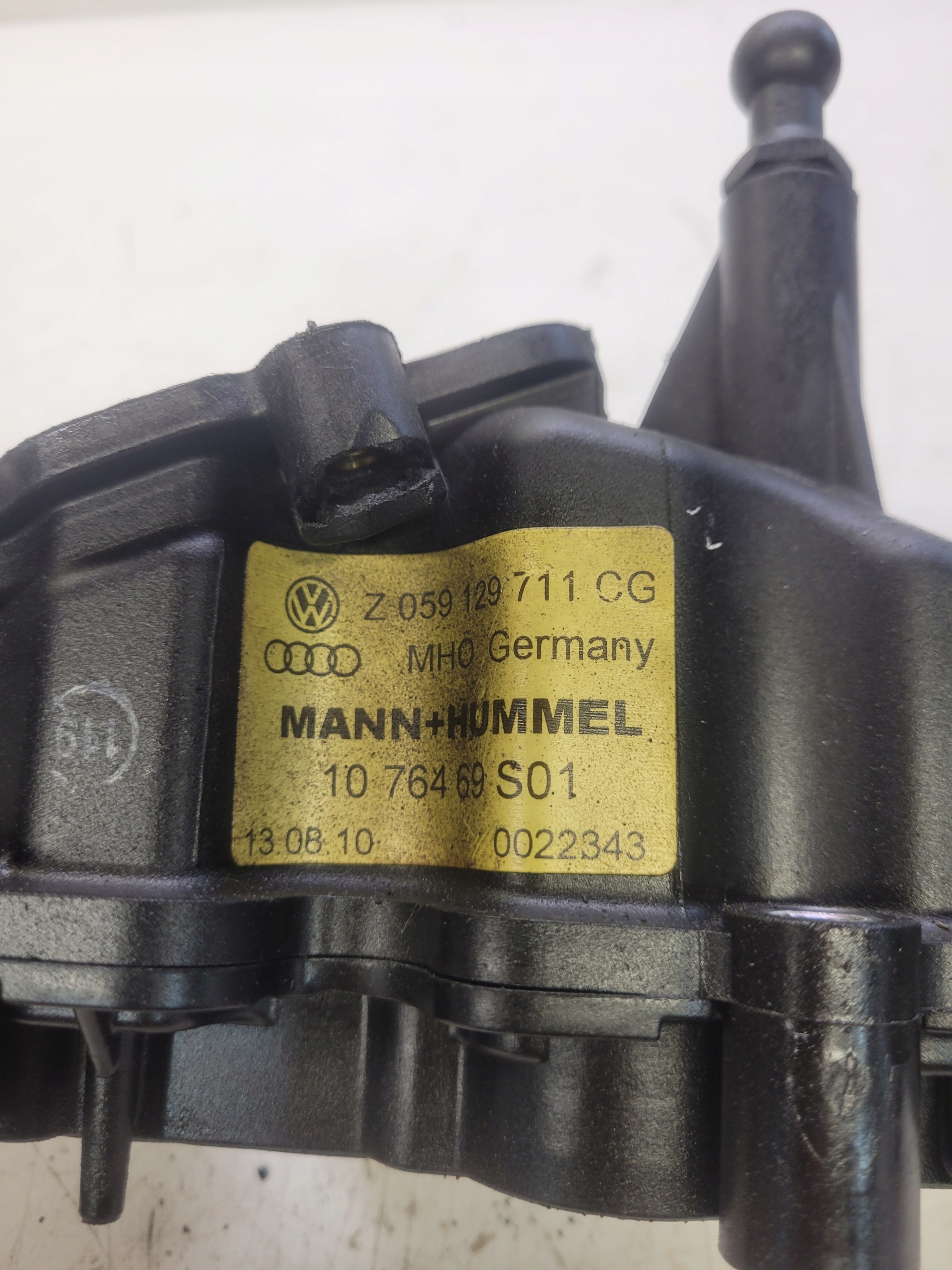 intake manifold AUDI A6 C6 LIFT 2.7 TDI 059129711CG