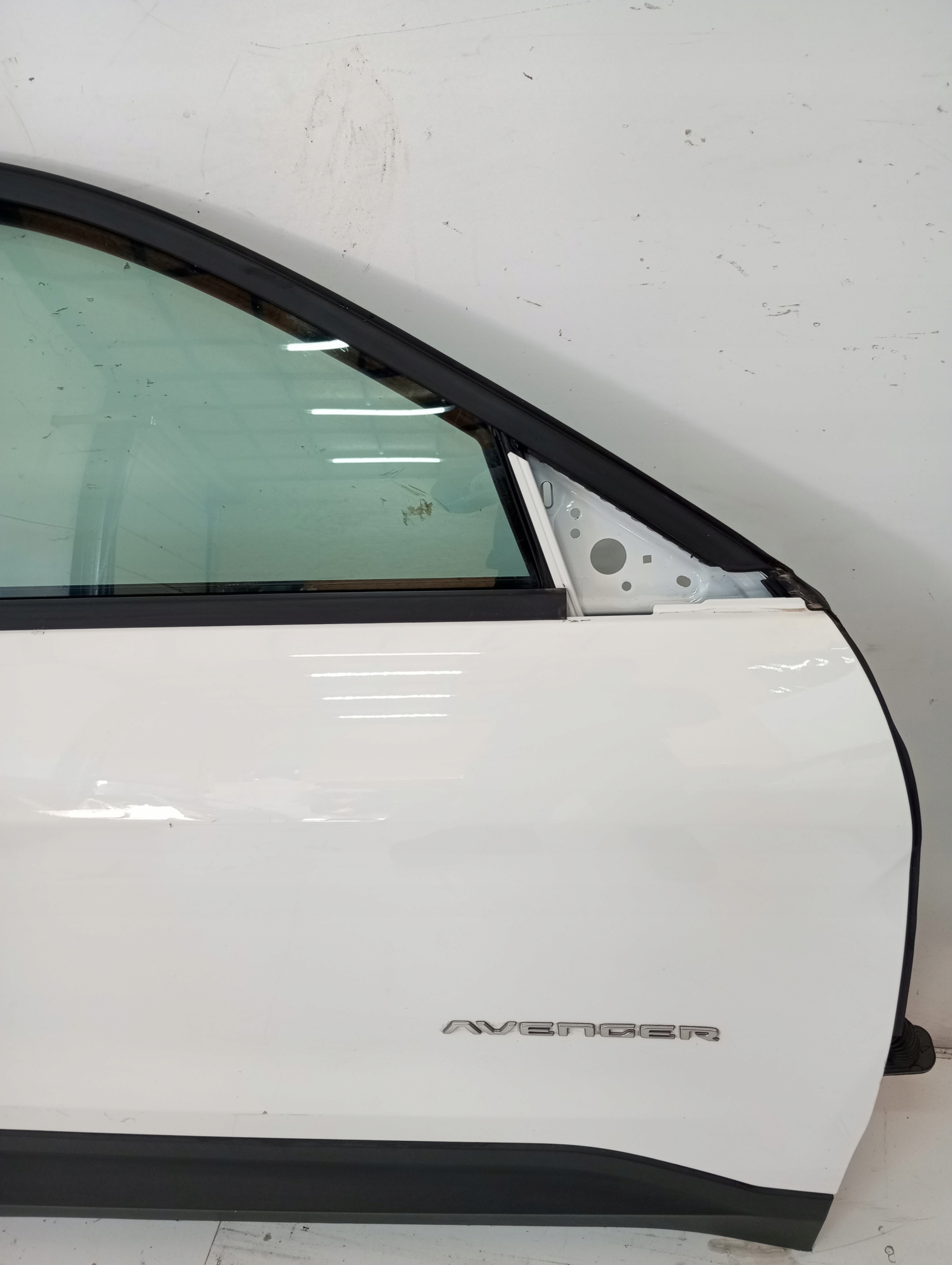 door right front JEEP AVENGER 24R