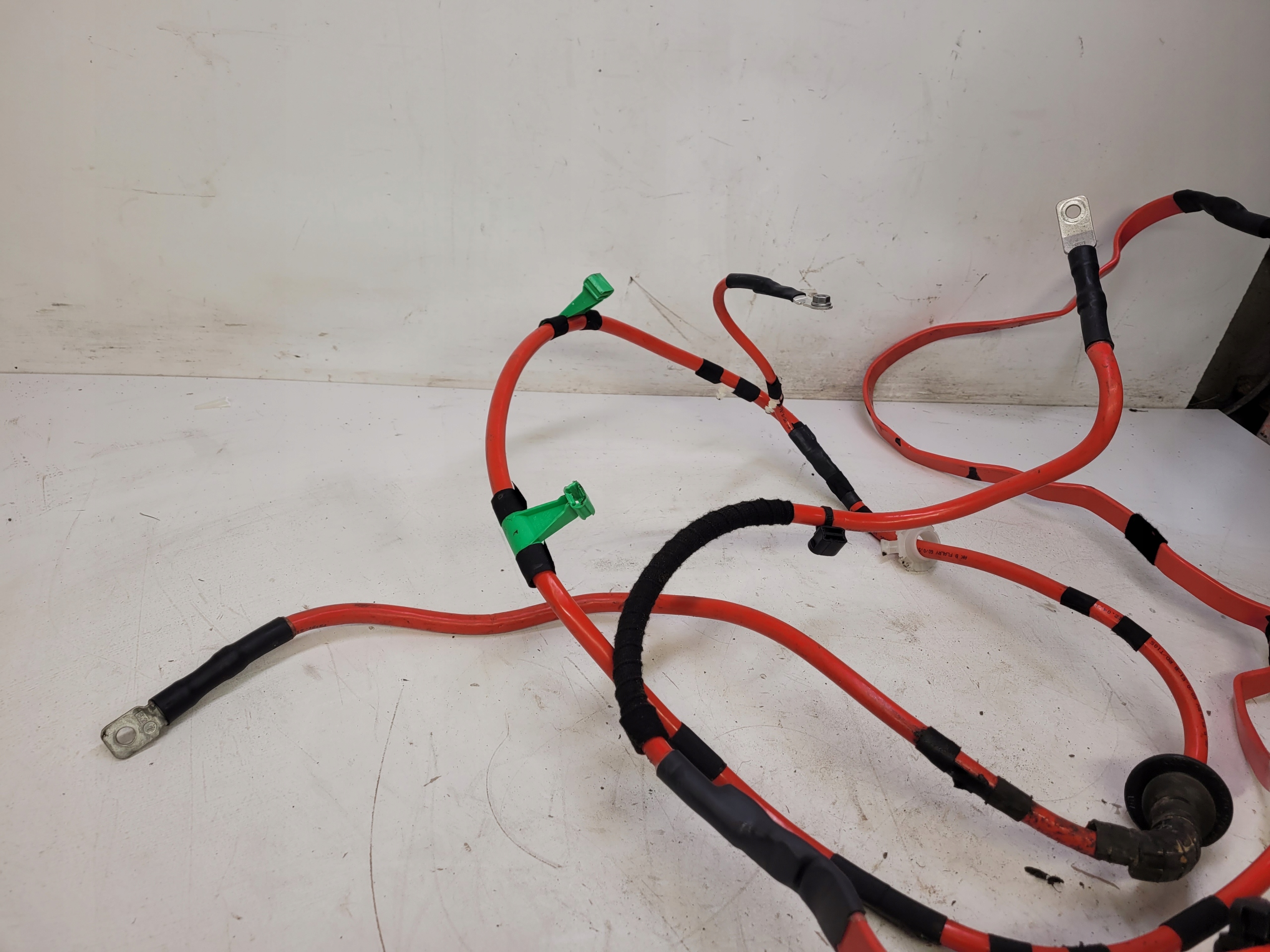 cable battery PLUSOWY AUDI A4 B9 8W1971225B