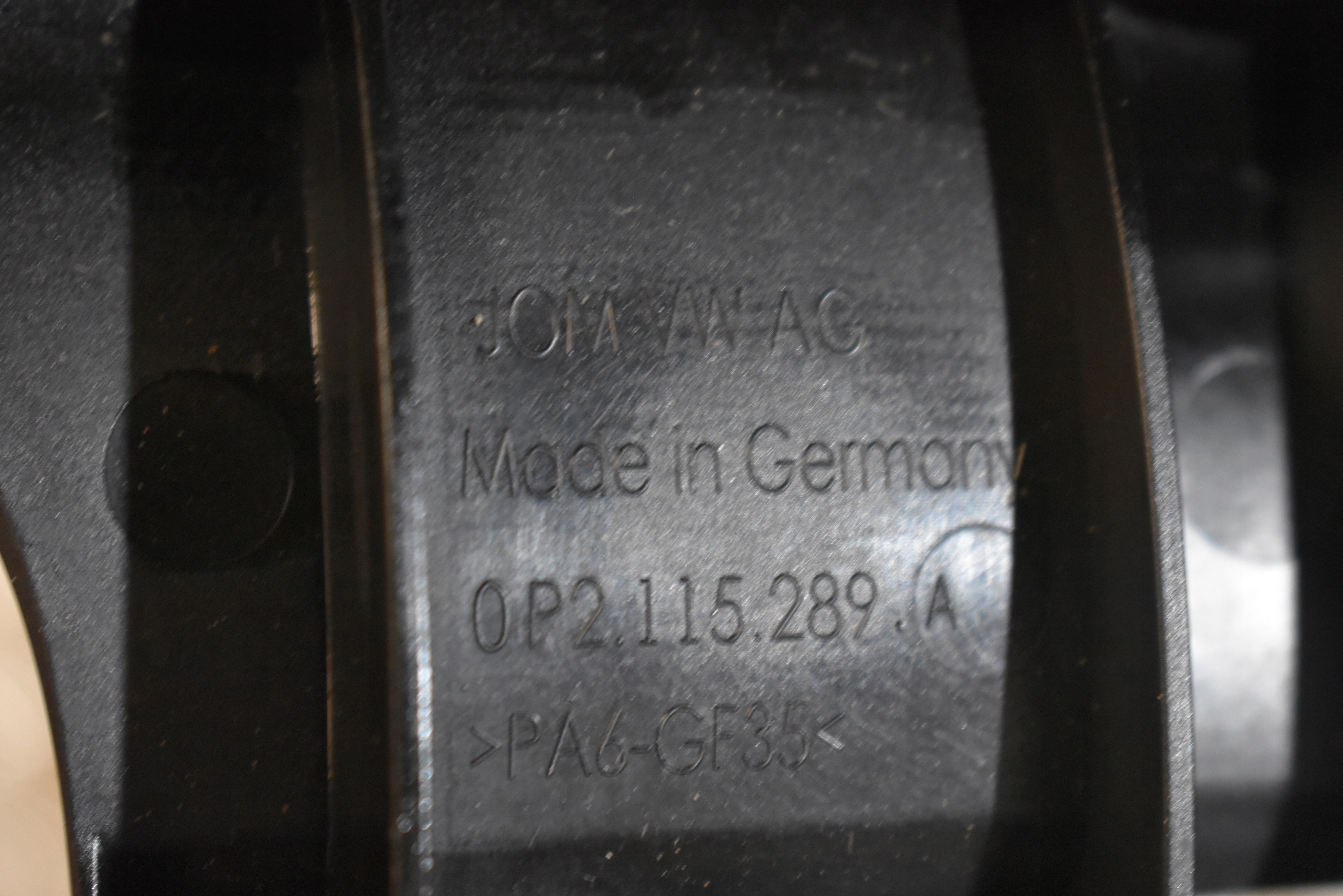 IDEALNA Blende Abdeckung MISKI OLEJOWEJ PORSCHE AUDI 1