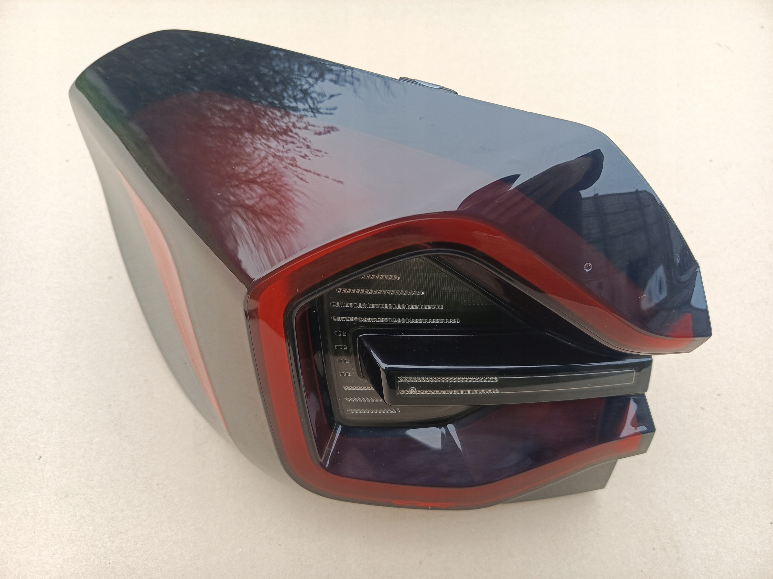 BMW X3 G01 LCI G08 LIFTING LIFT LAMPA TYLNA TYŁ LEWA NAROŻNA W BŁOTNIK Strona zabudowy lewa