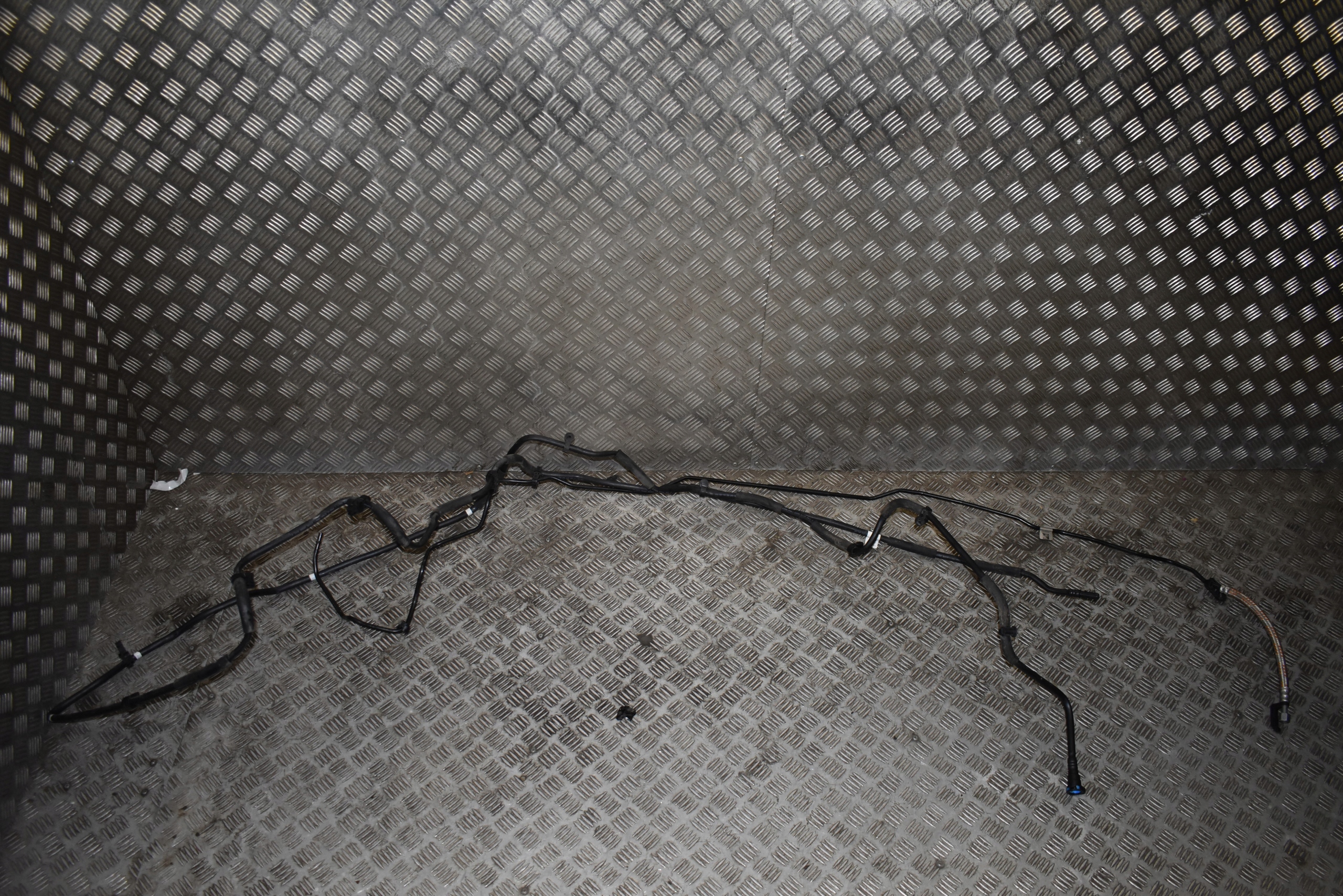 IDEALNE fuel hose MERCEDES GLS X167 1