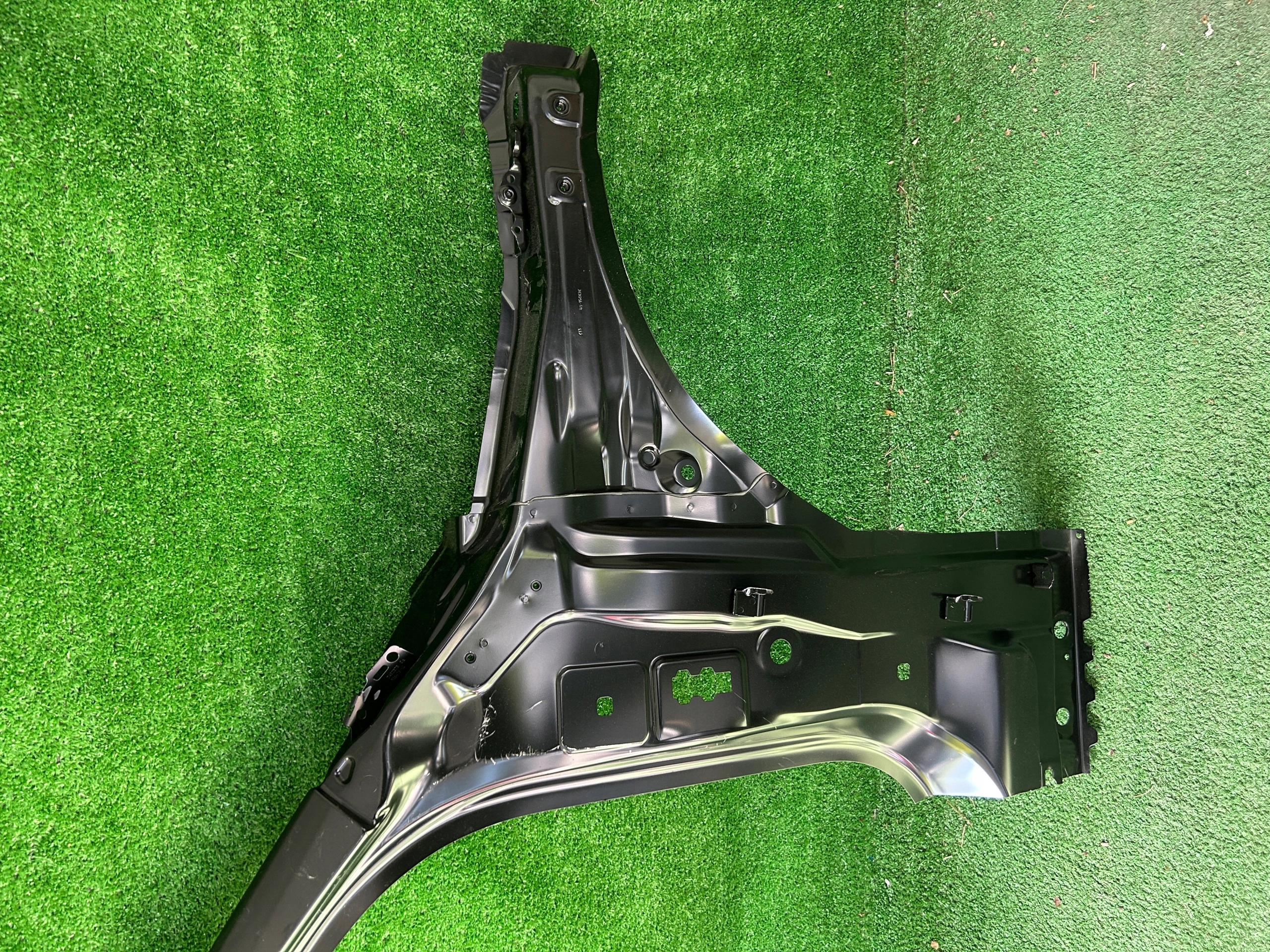 BMW 1 F40 side bok right pillar A B 7434756-09
