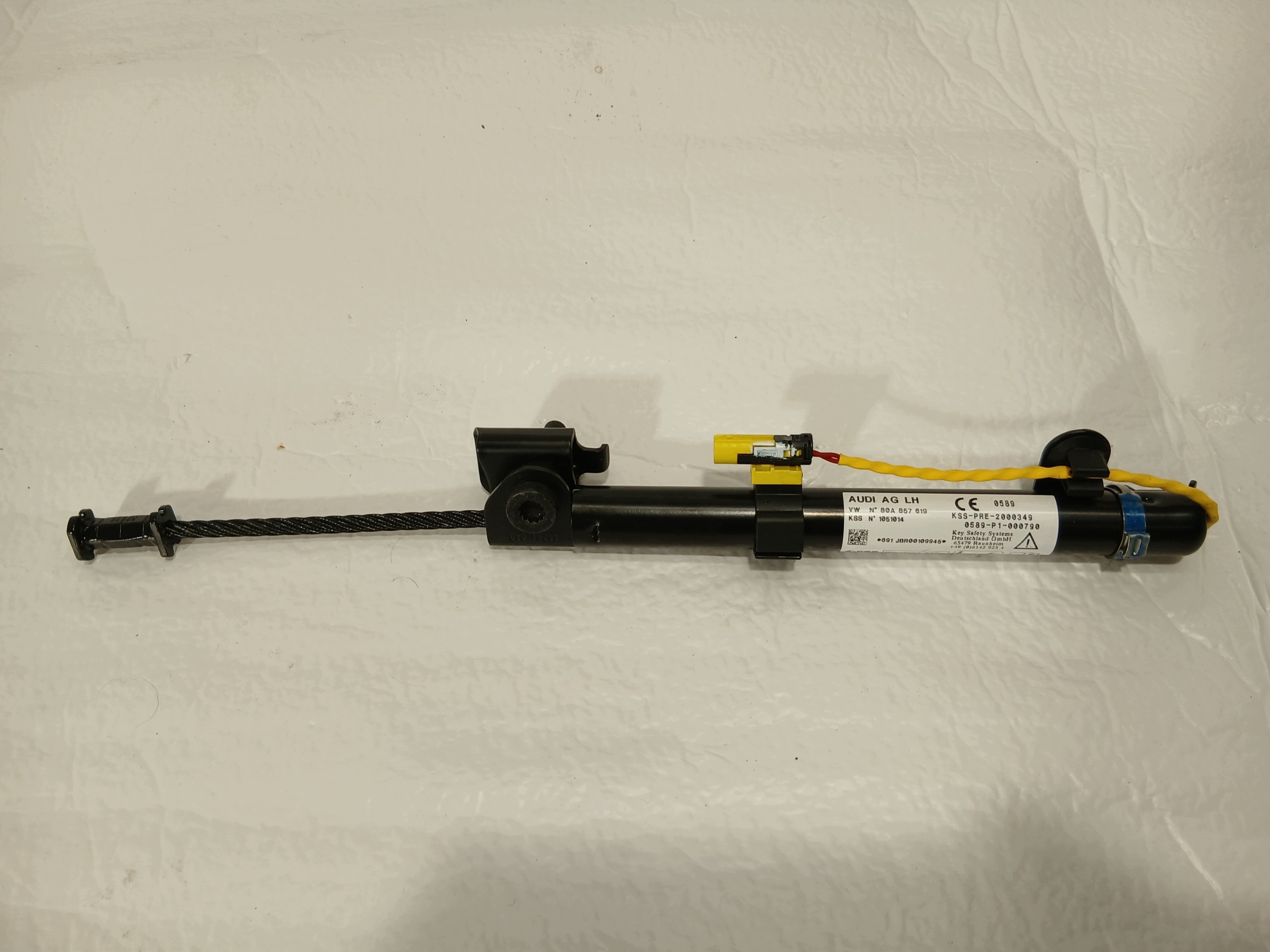 AUDI Q5 80A gurtstraffer sicherheits links 80A857619