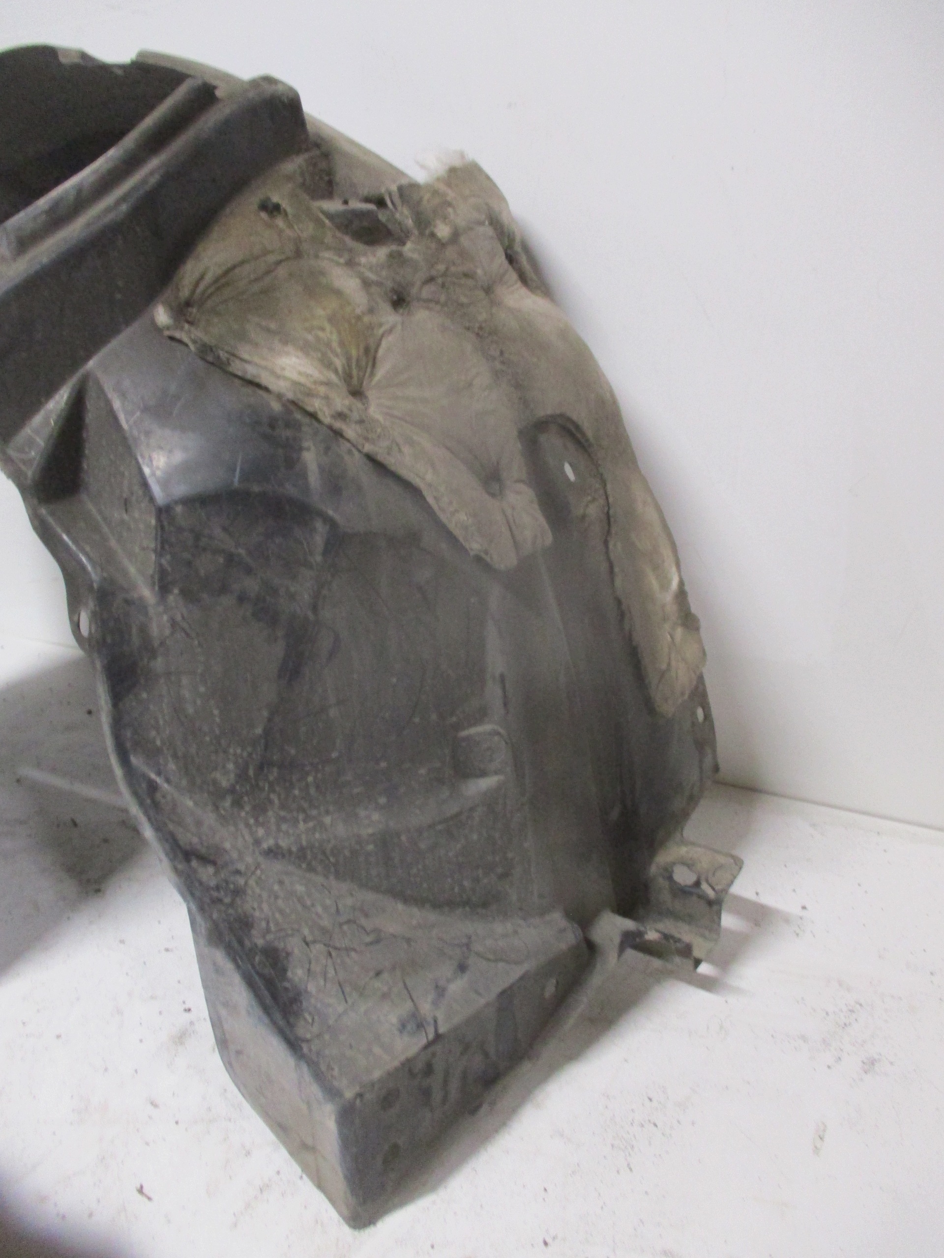 mudguard right front RENAULT KADJAR 63840-7978R