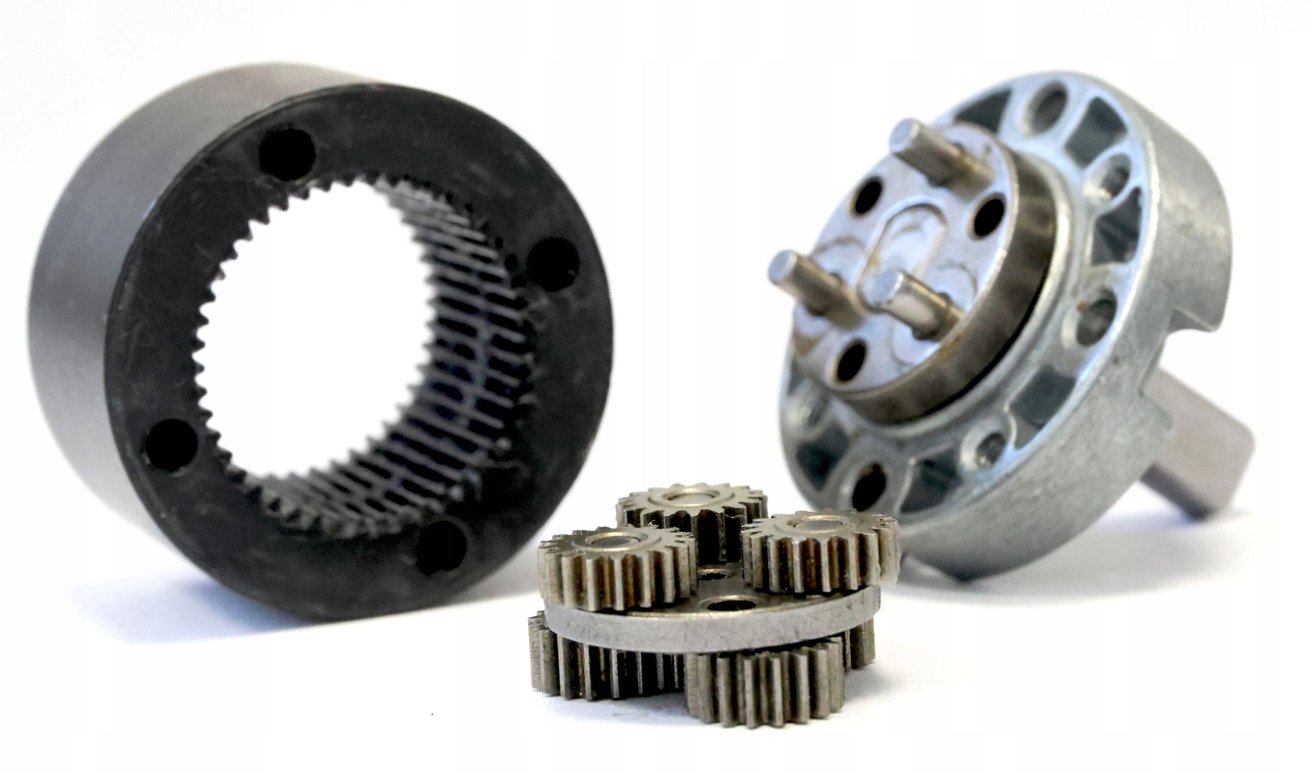 BRAMA AUTOMATYCZNA DWUSKRZYDŁOWA NAPĘD + MOCOWANIA Informacje o bezpieczeństwie CE