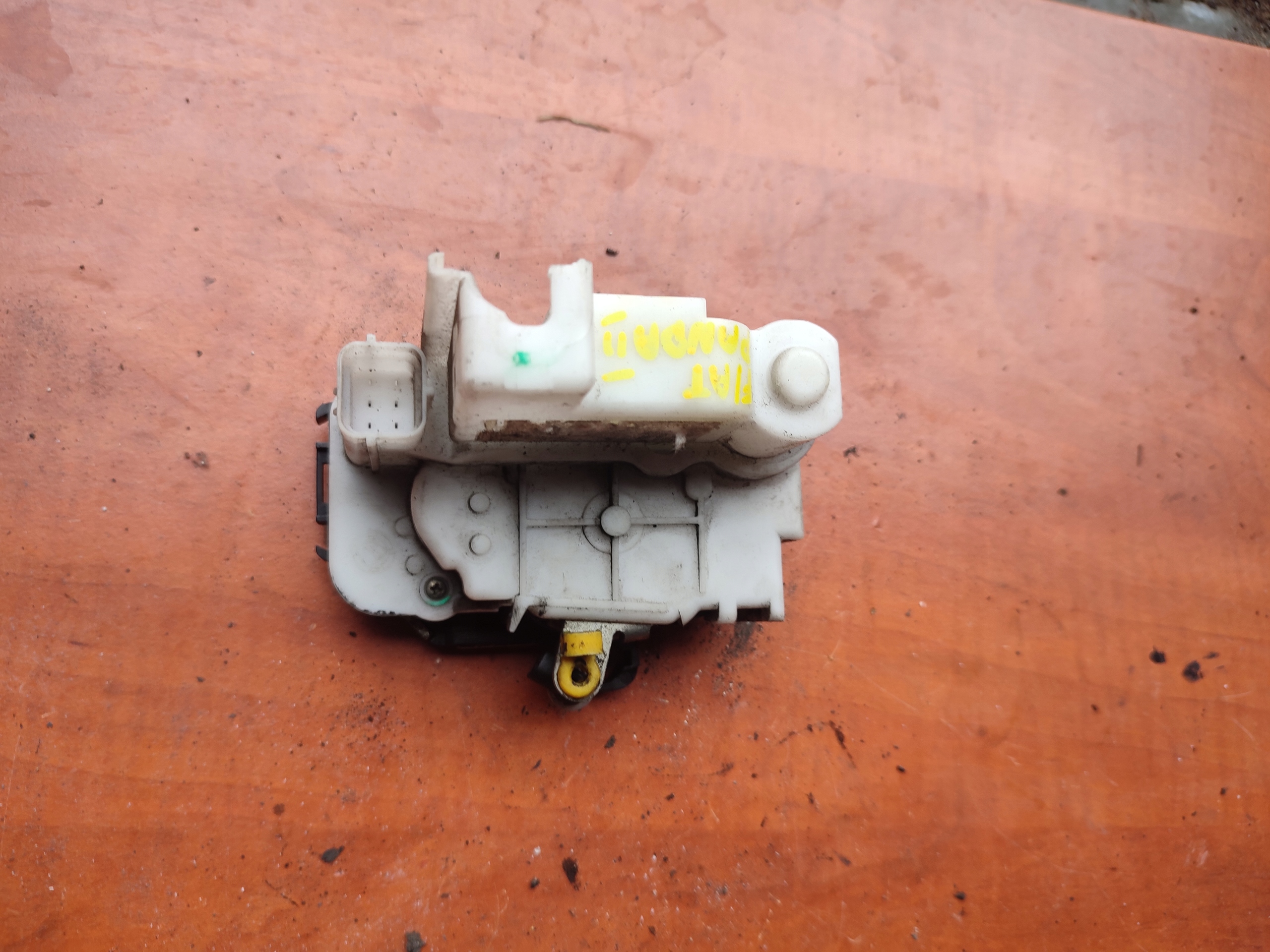 lock front right FIAT PANDA II 46803509