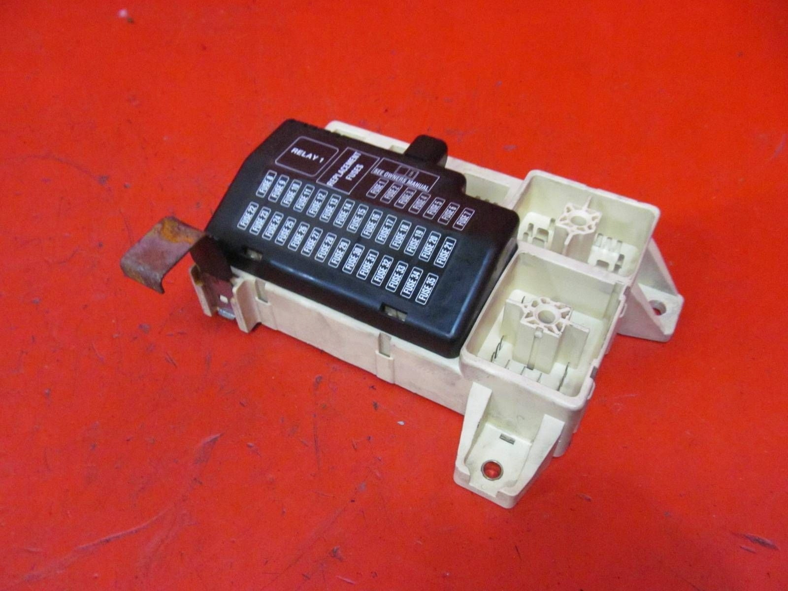 JAGUAR S-TYPE II X200 2.7 D AJD Module Module fusibles 4R8T14A067AB