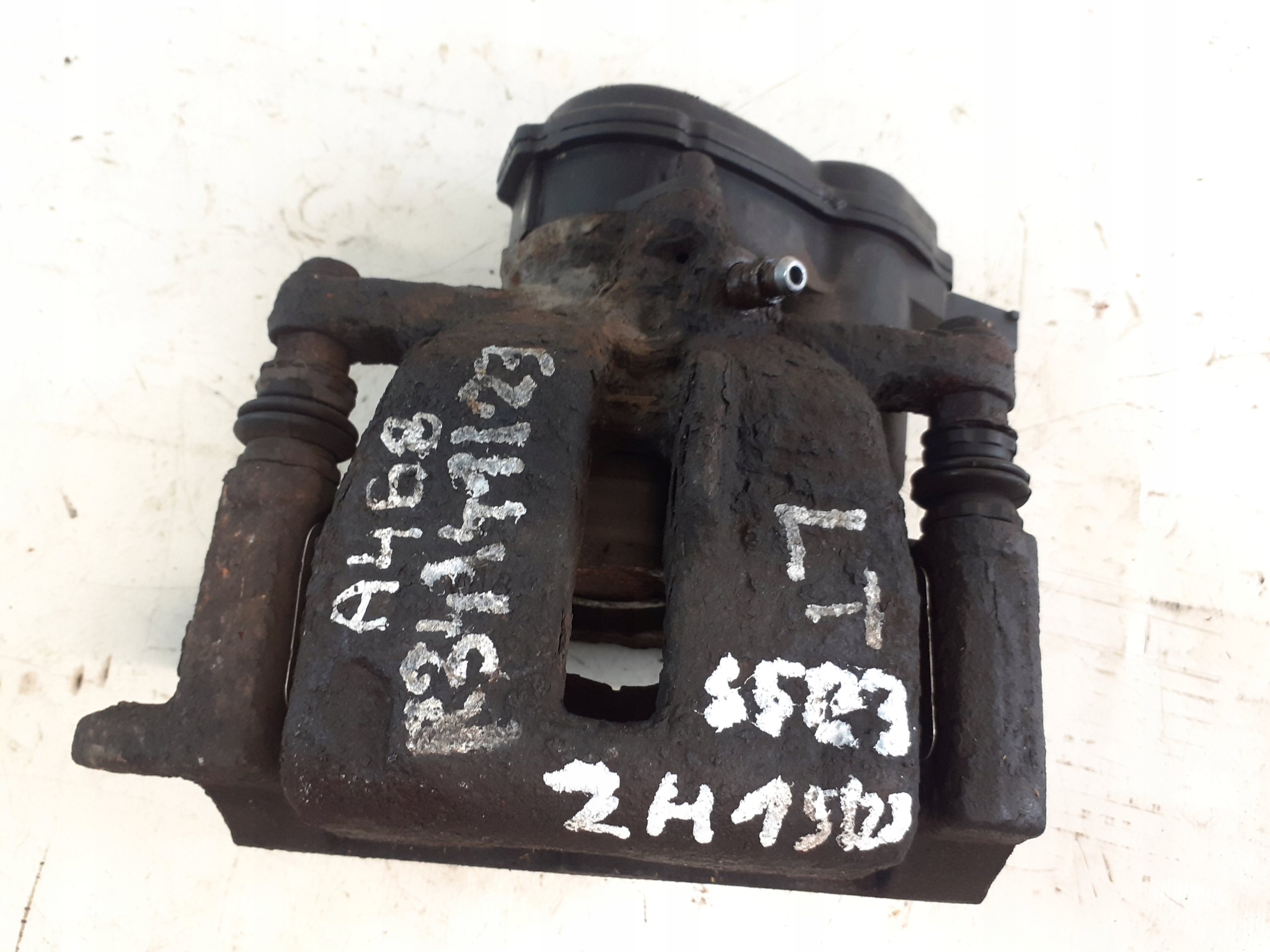 AUDI A4 B8 Bremssattel Bremse Sattel Brems- links heck