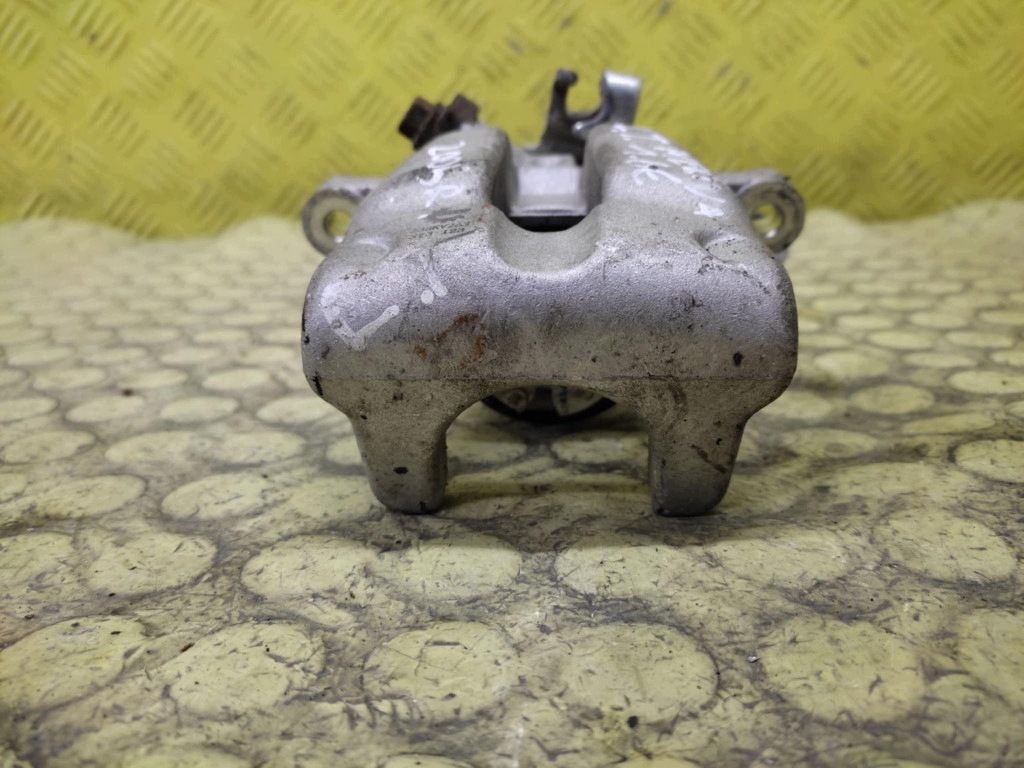 OPEL MERIVA A caliper brake left rear part