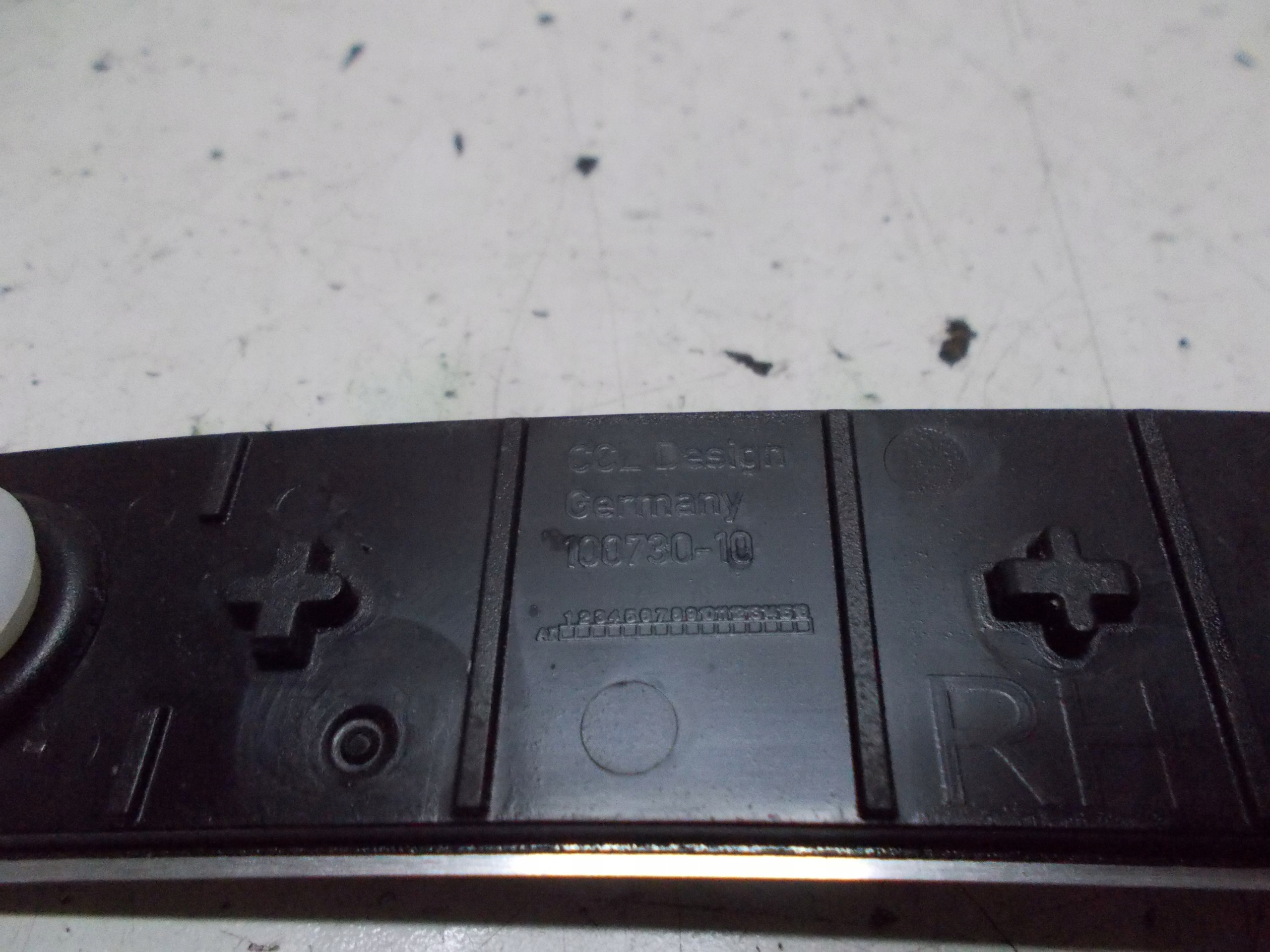 MINI COUNTRYMAN 19R 1.5 moulding threshold cap right rear part 7406372