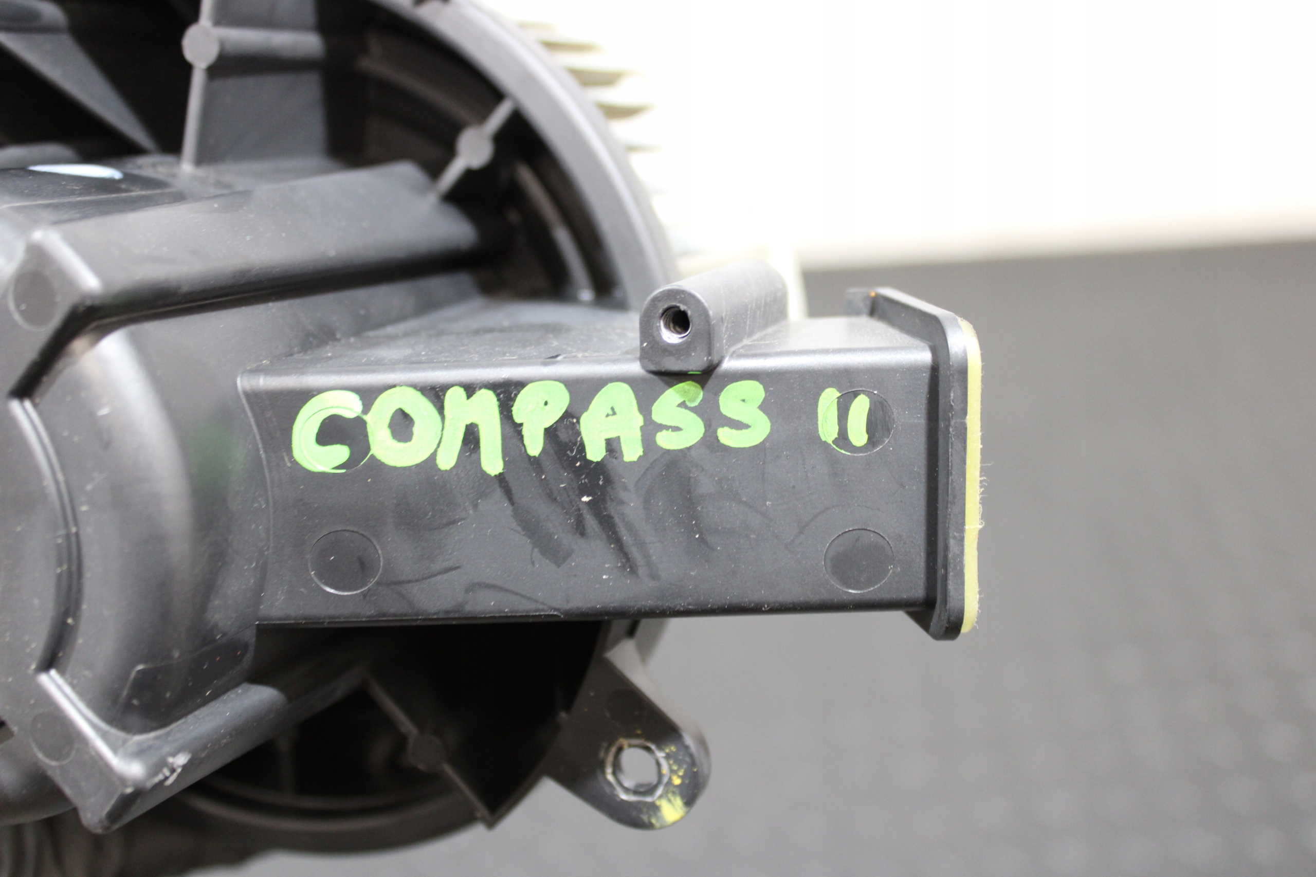 tOPENÍ ventilátor topení JEEP COMPASS II 2