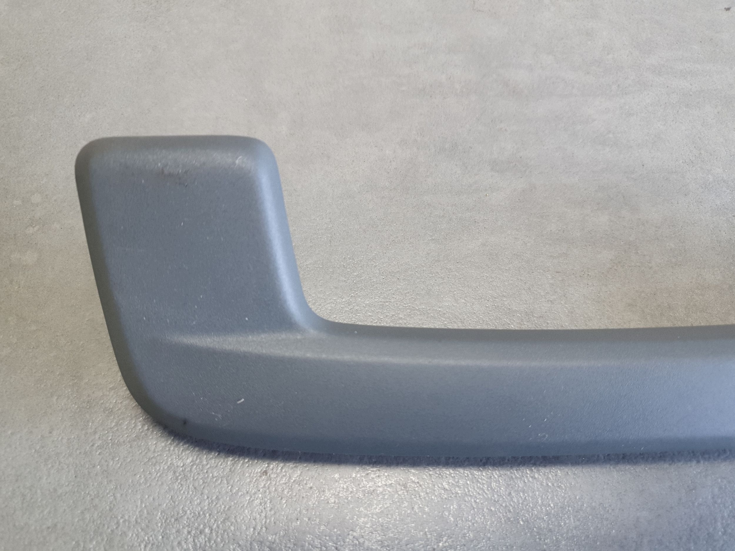 Audi A3 8Y handle sufitowa front 8Y0857607