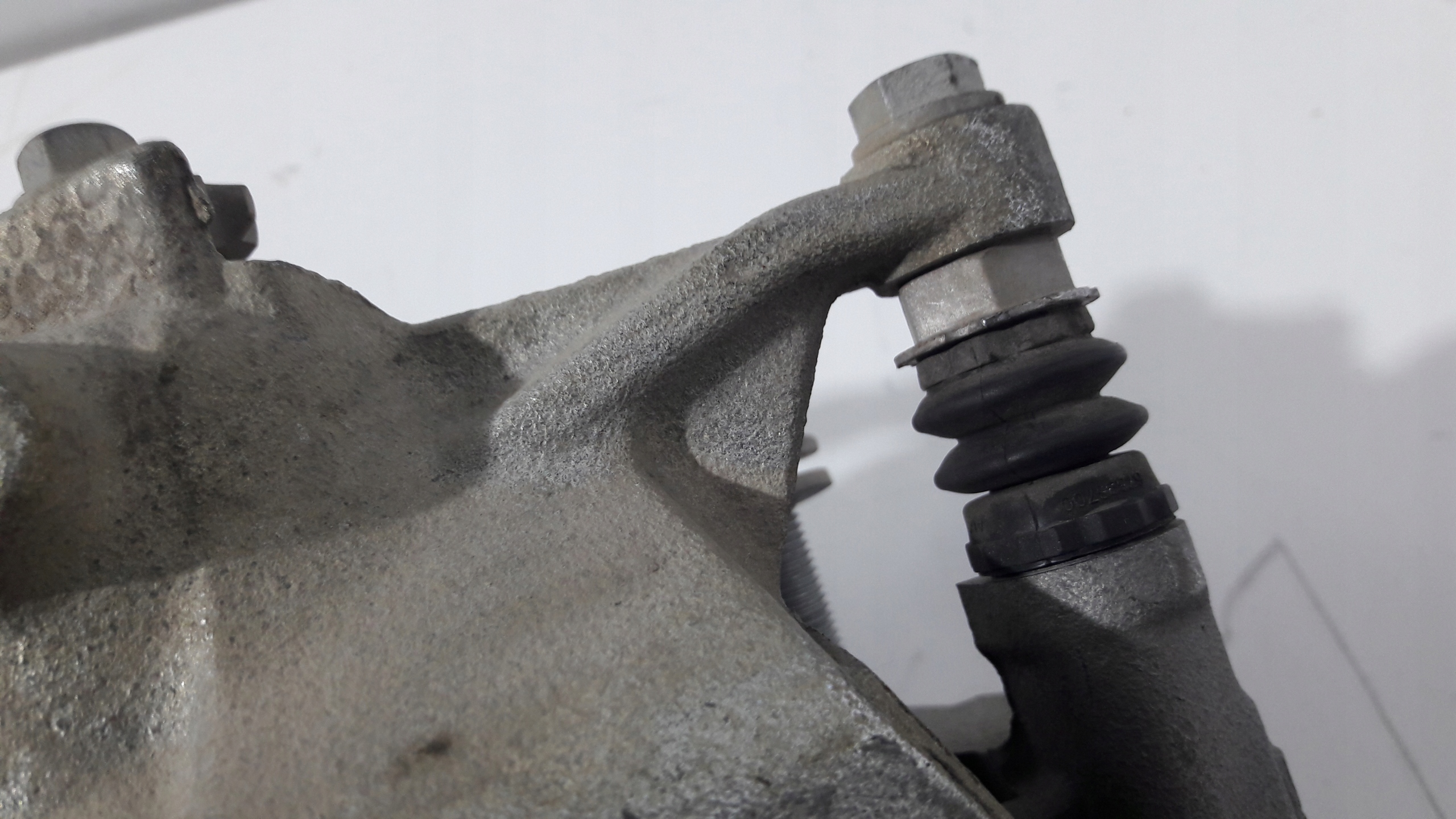 VW T-ROC caliper brake left front 2018