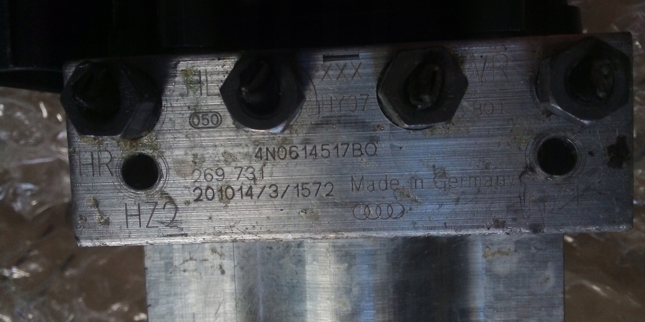 насос ABS A6 C8 A7 A8 4N D5 4N0907379AQ 4K0907379M