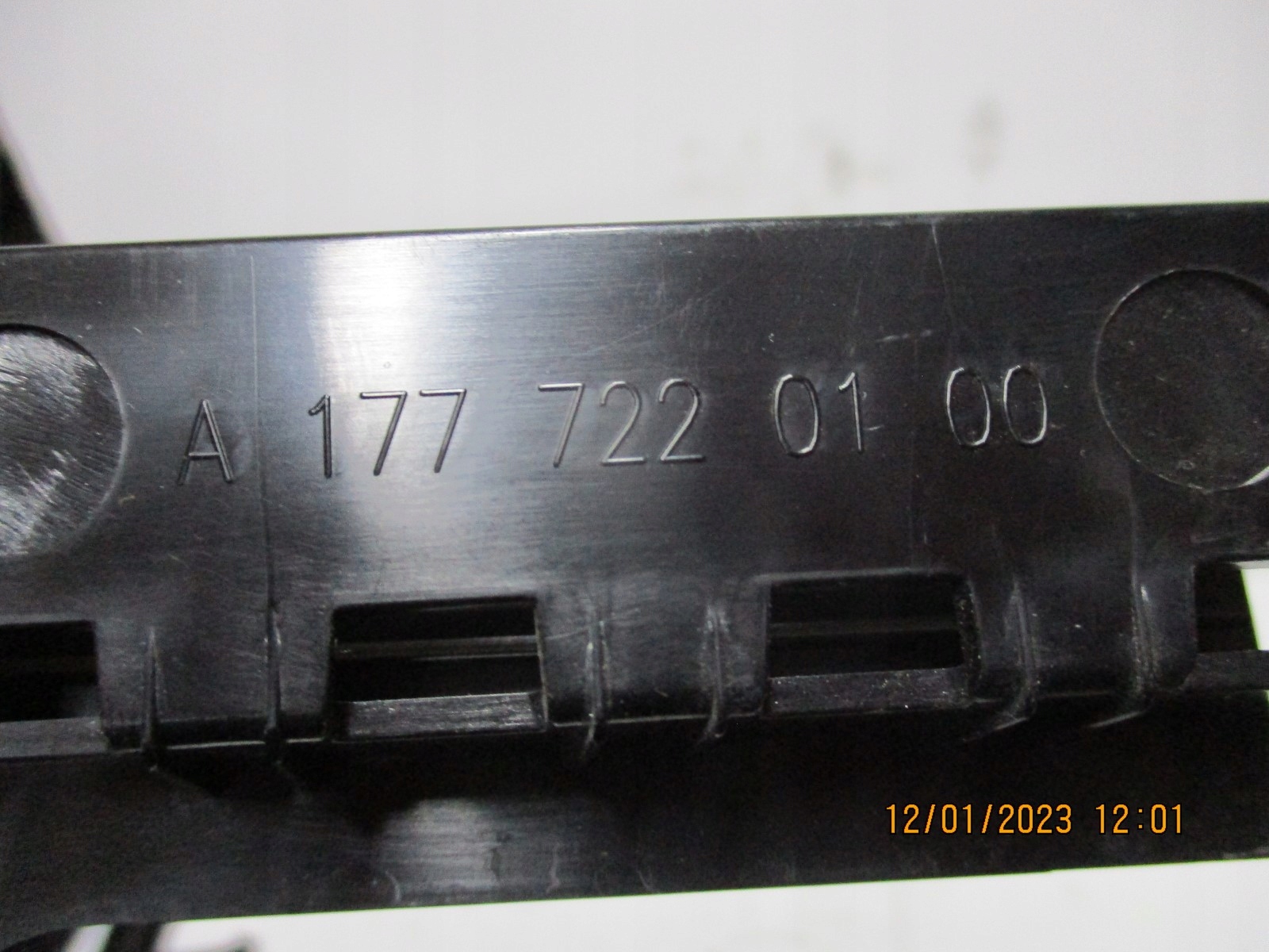 moulding door left front MERCEDES A1777220100